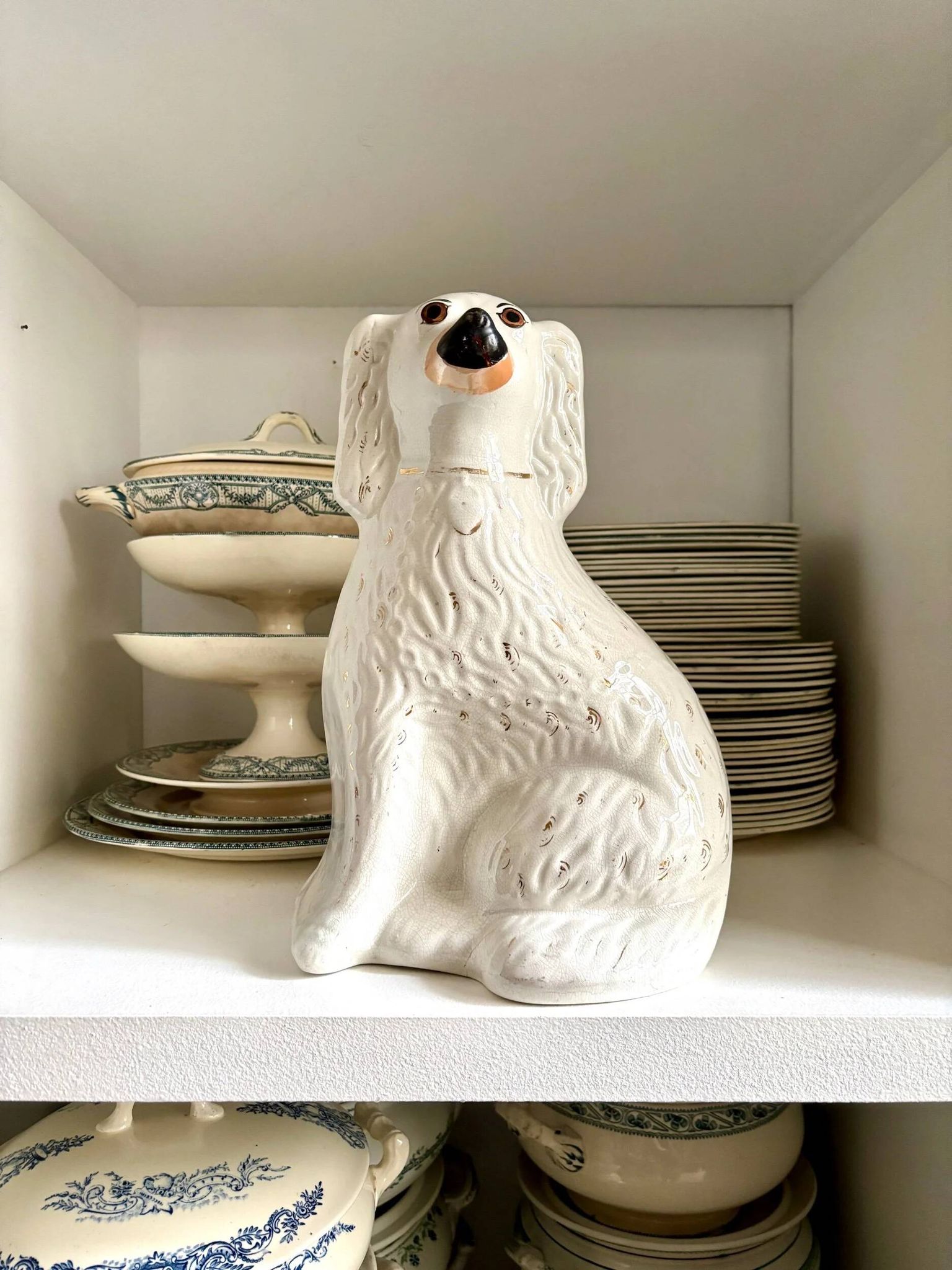 Dog, Cavalier King Charles in Staffordshire earthenware no. 9, circa 1860
