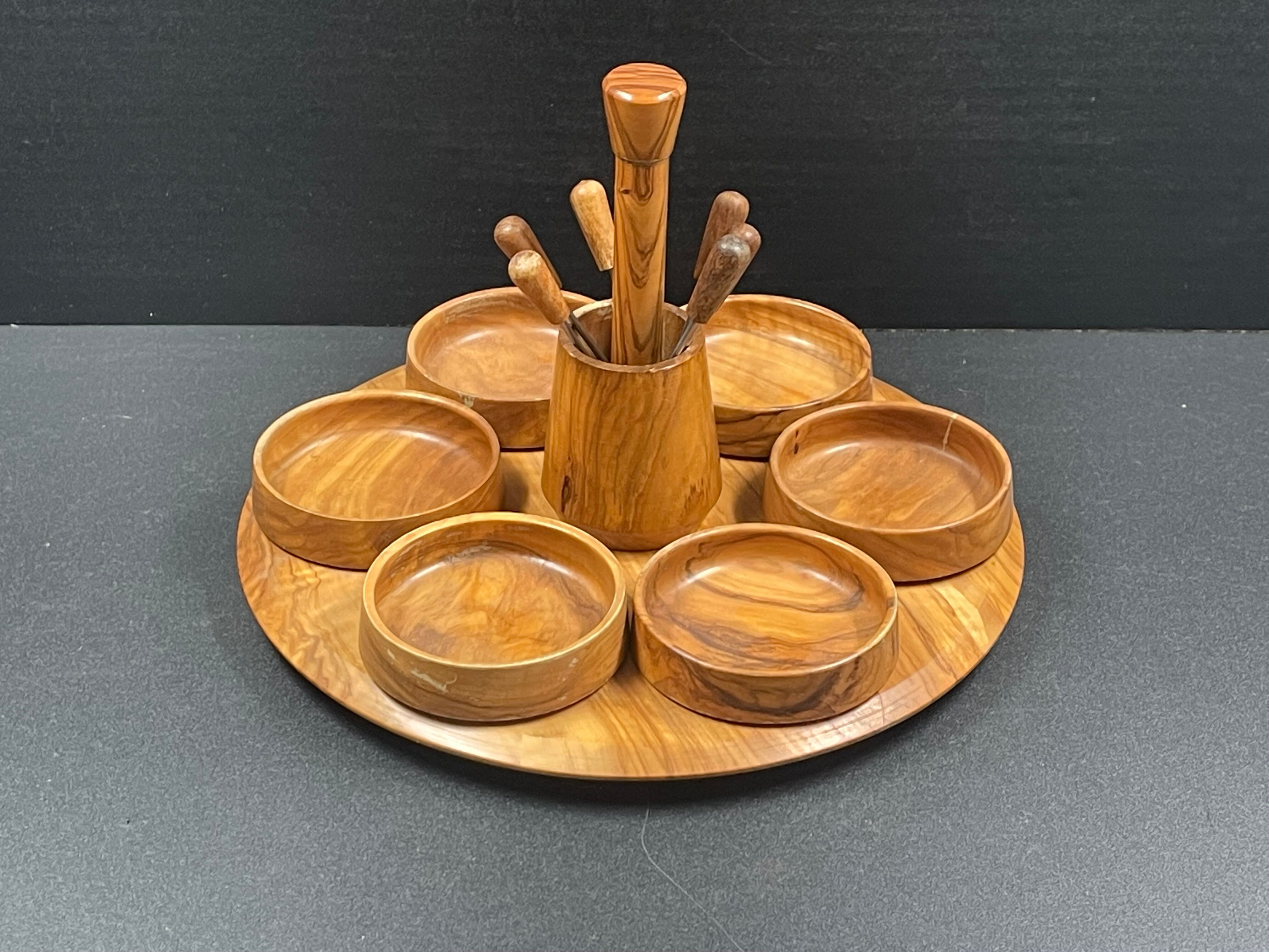 Serving tray, vintage olive wood servant