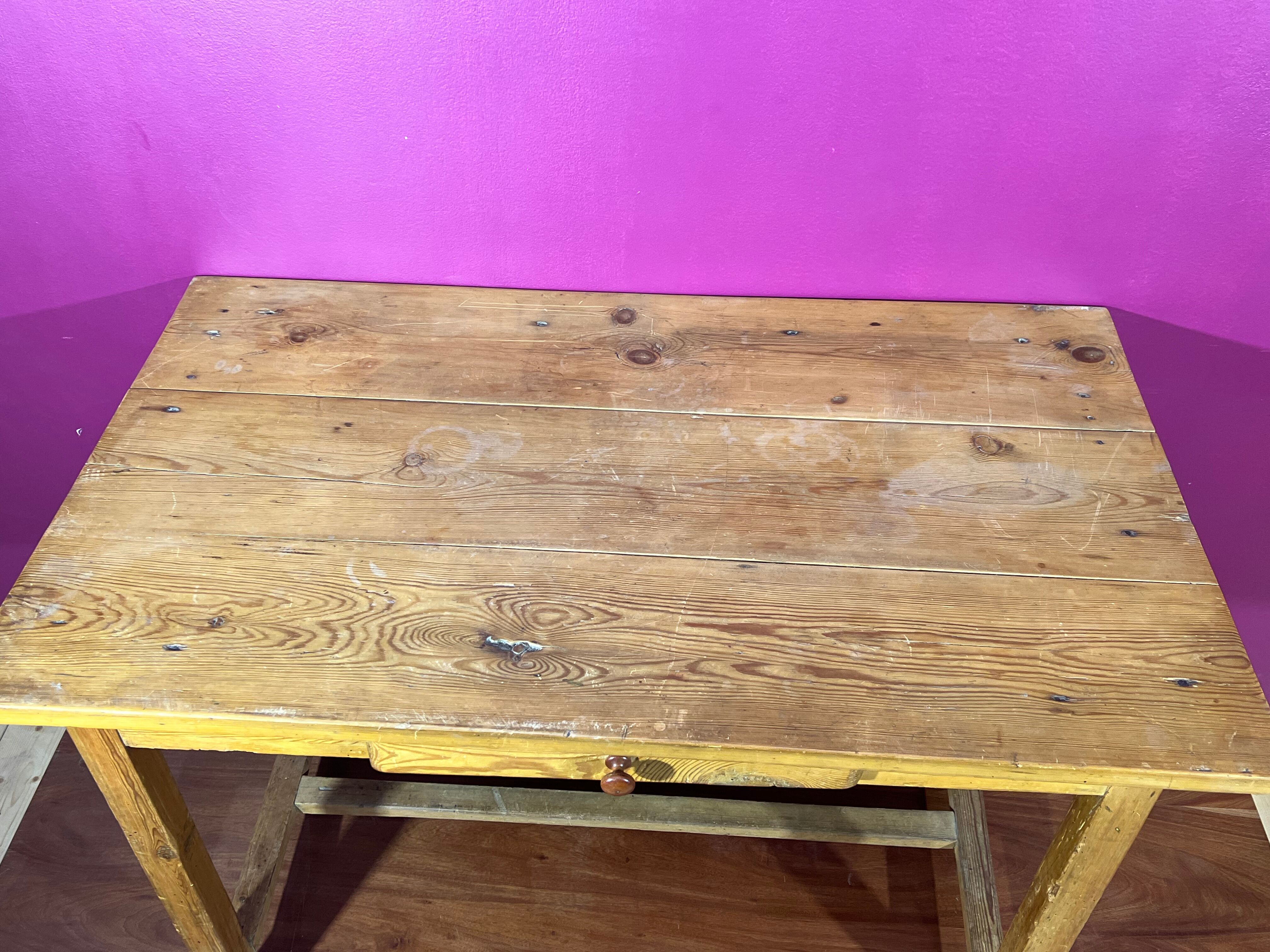 Small Farm Table / Country Office