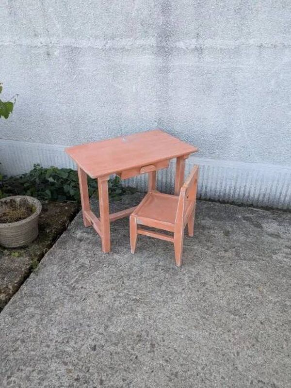 Bureau enfant et sa chaise