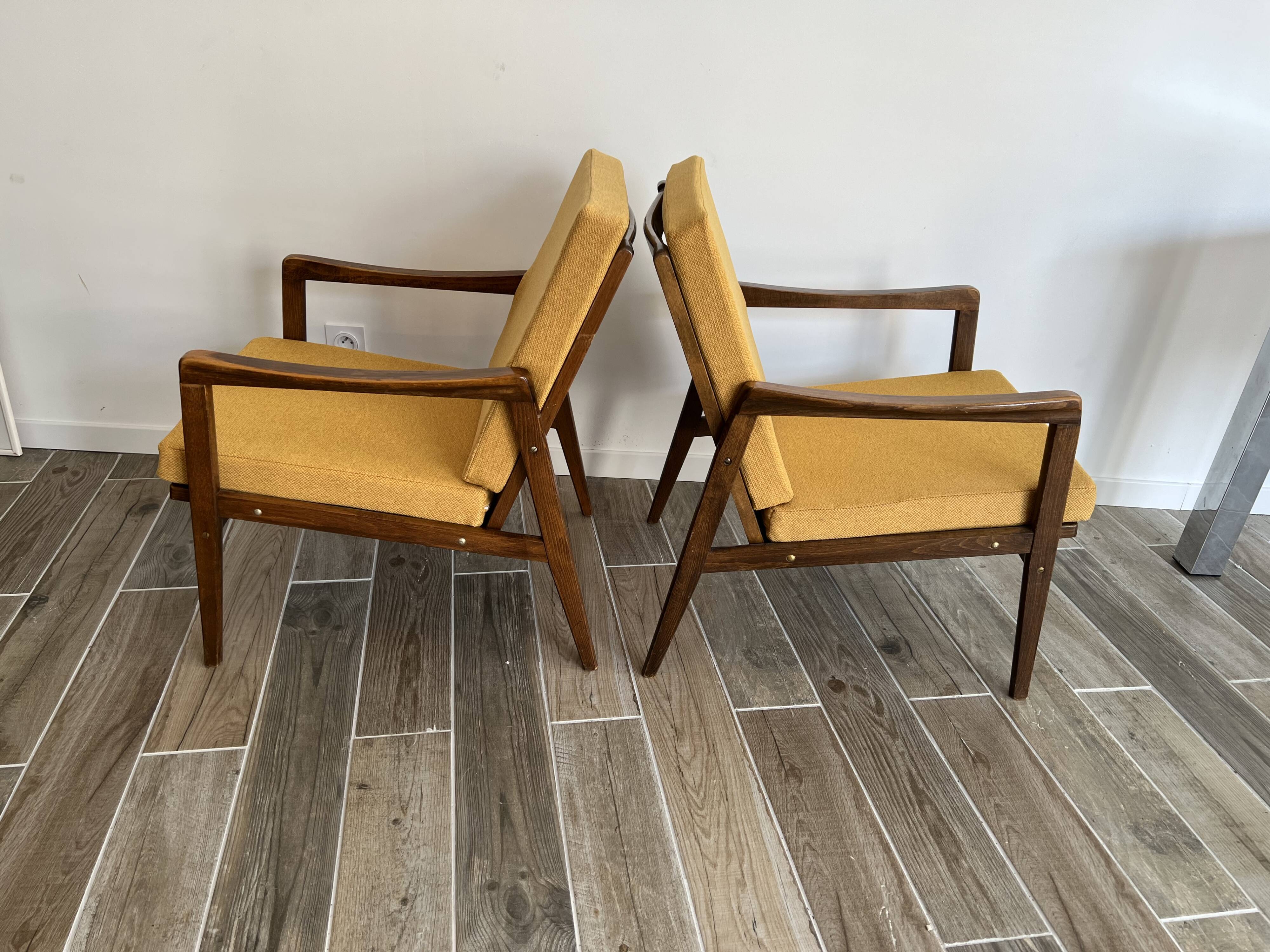 Paire de fauteuils style scandinave