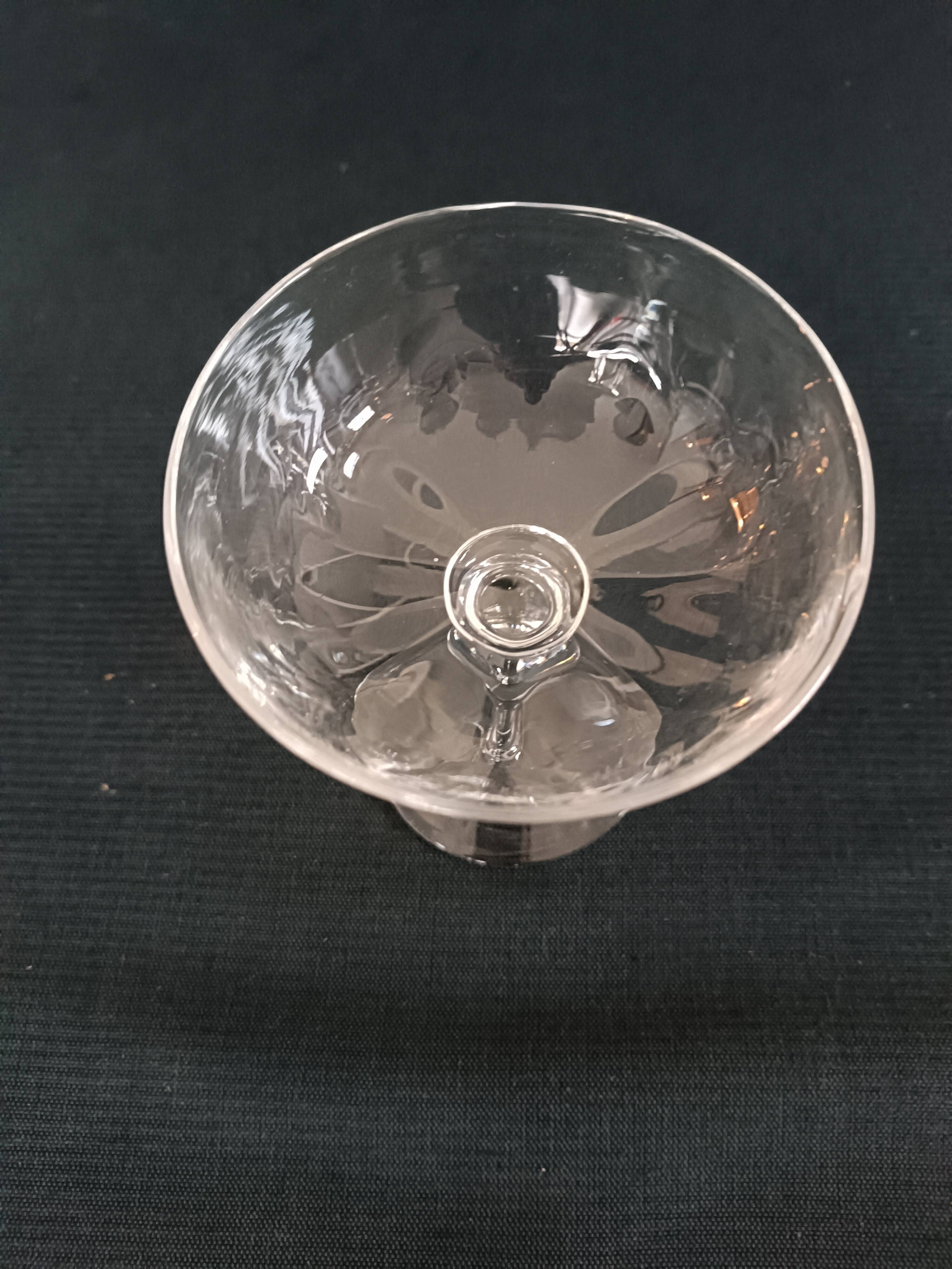 14 Champagne glasses in 19th century blown glass