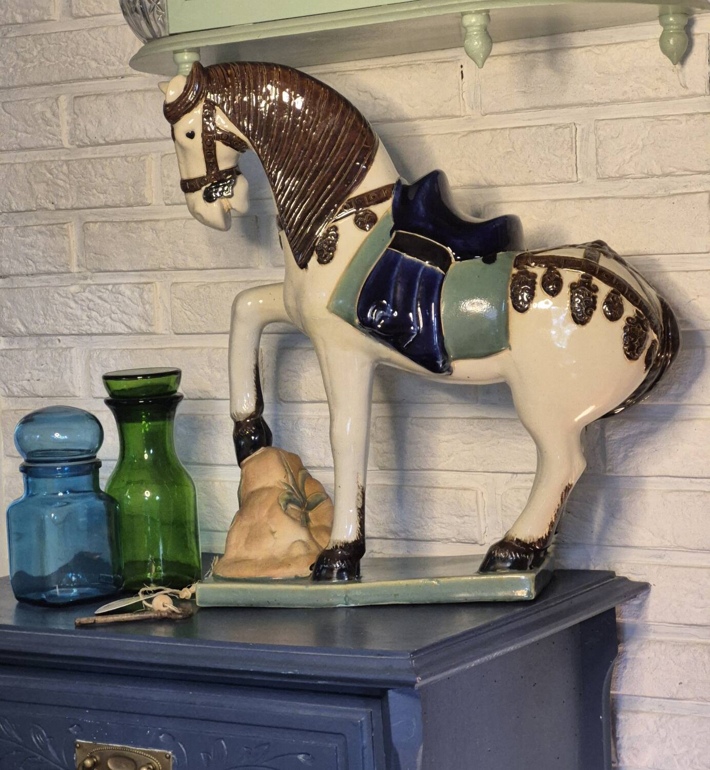 Horse statuette