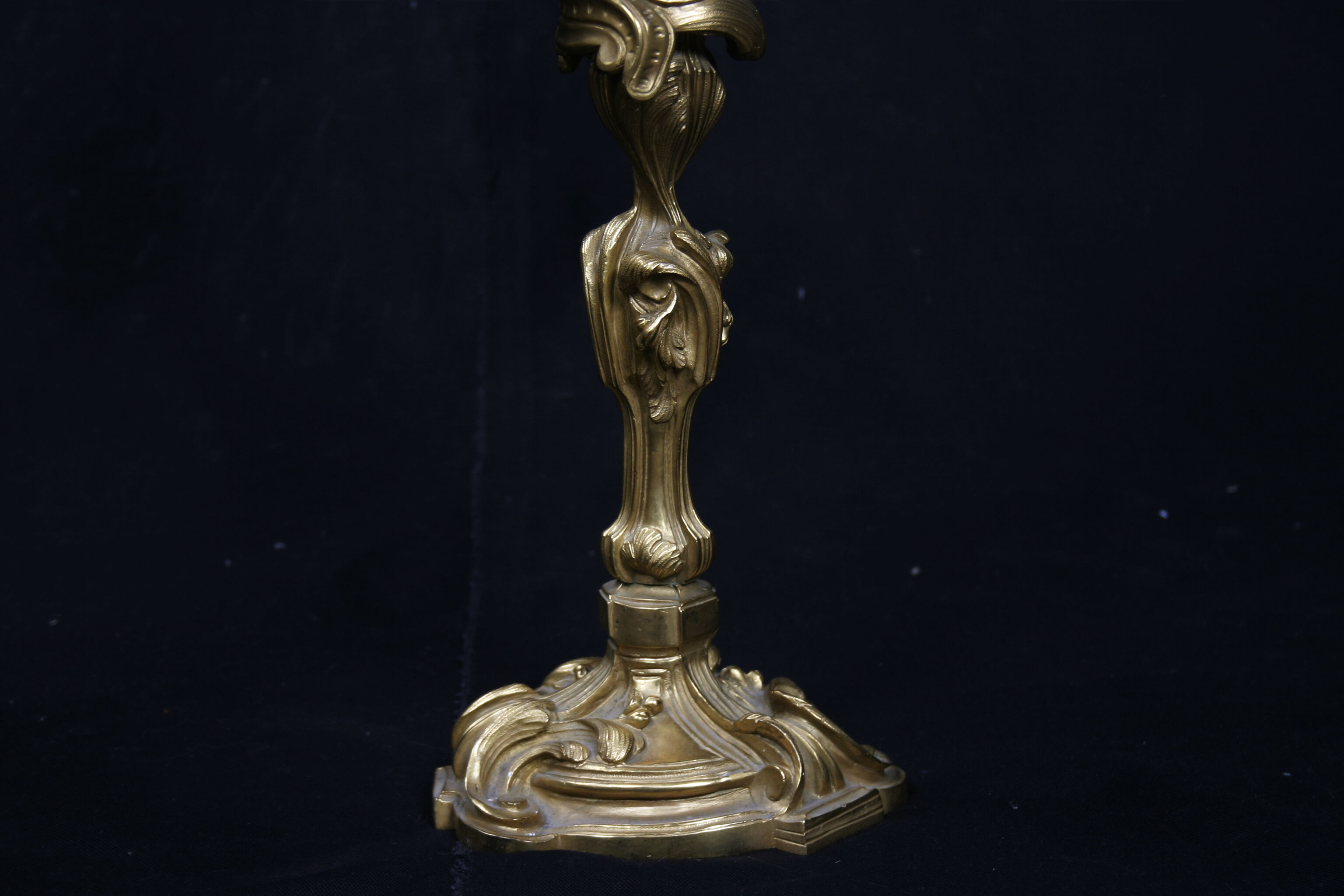 Pair of candelabra of time Napoleon III bronze, Style Louis XV
