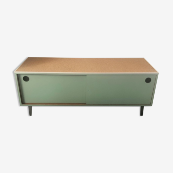 Commode en bois verte