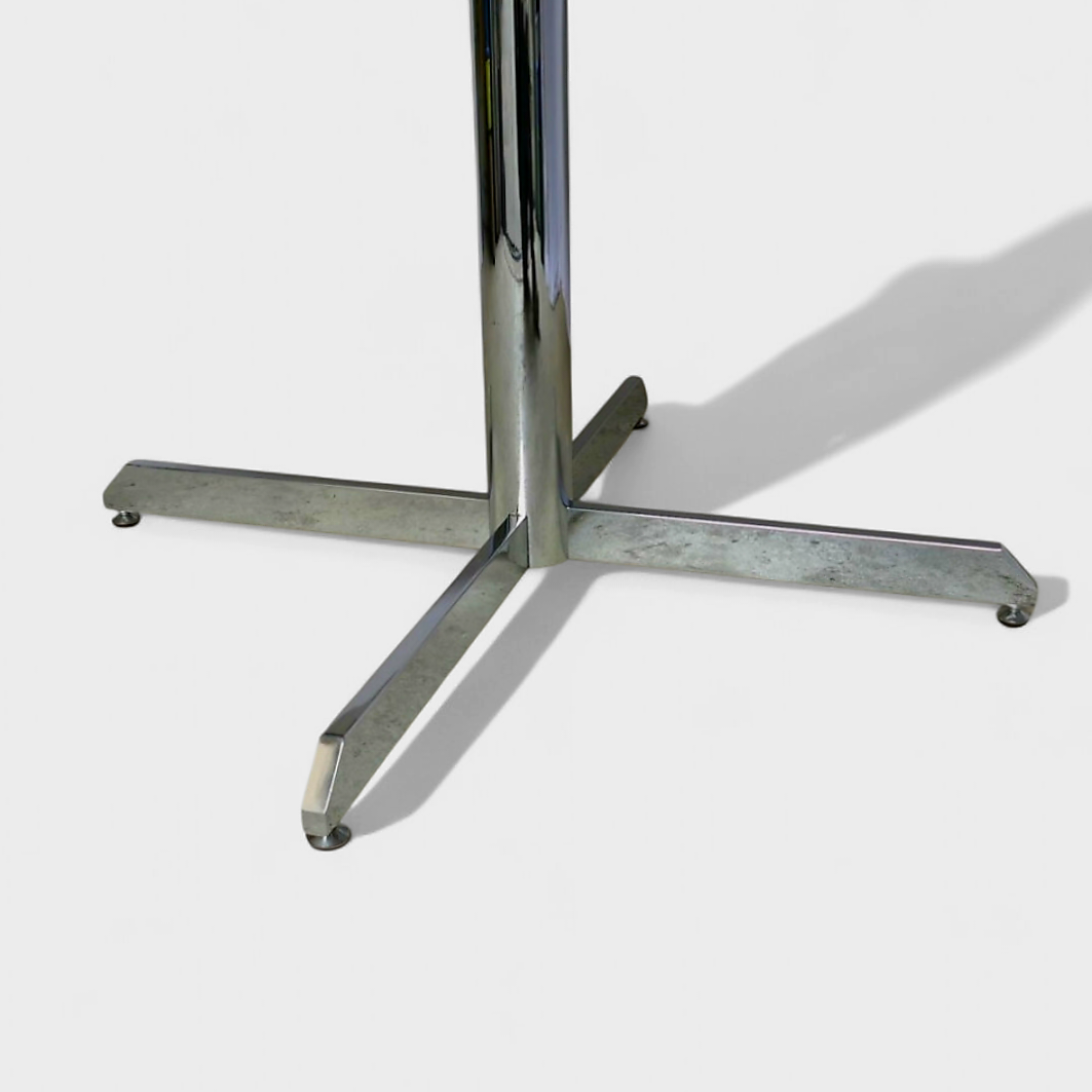 "Pelikan" table by Florence Knoll for Roche Bobois - extendable model