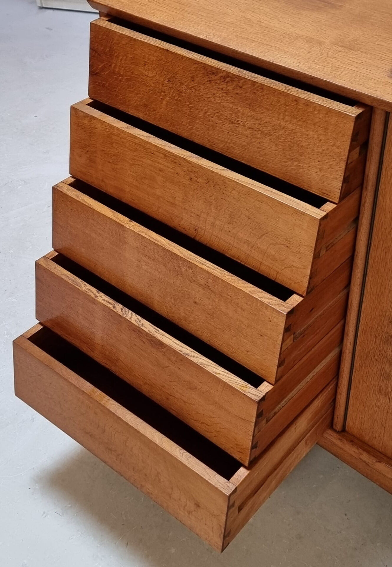 Mid-century buffet