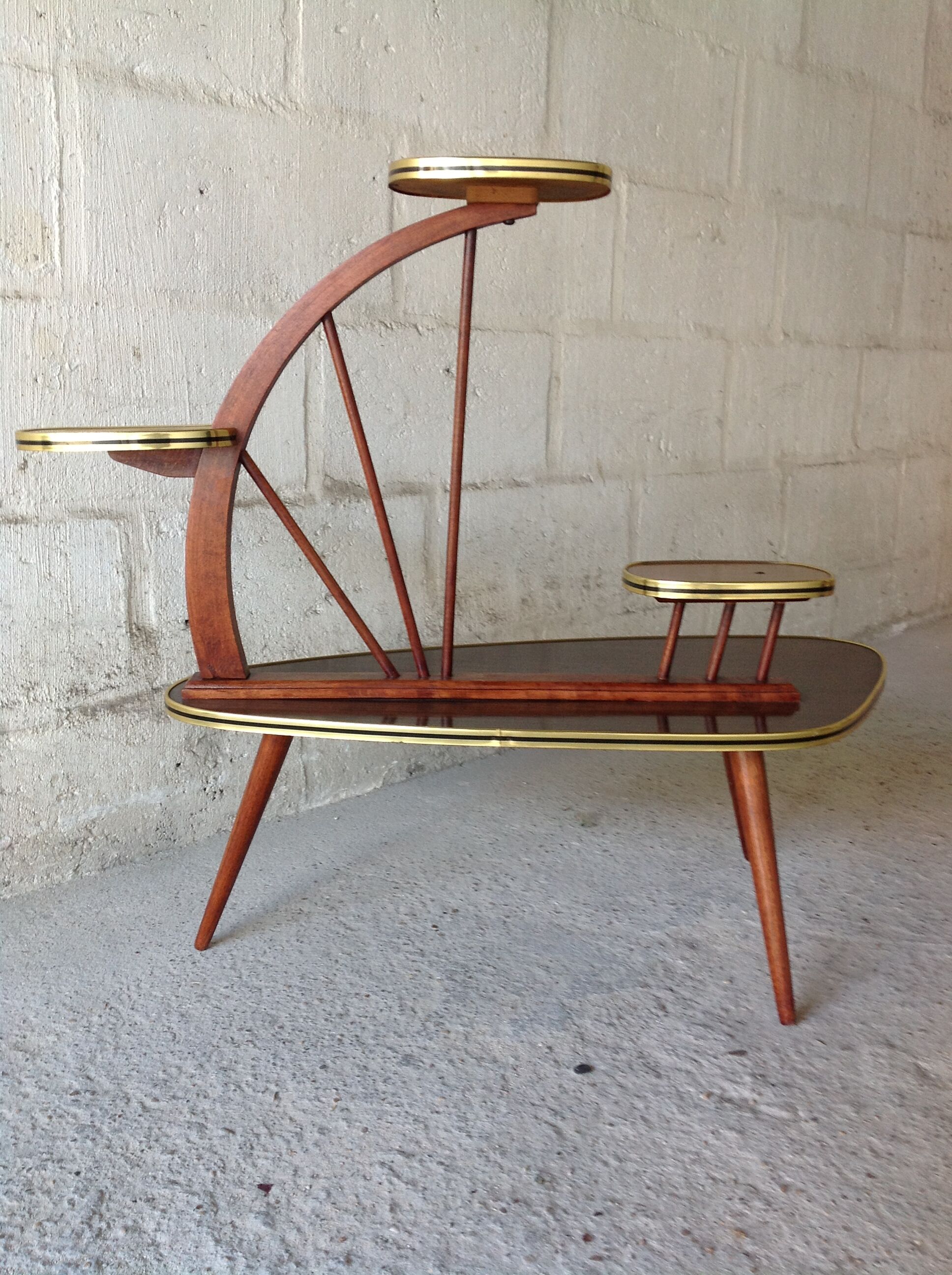 Vintage plant holder in formica