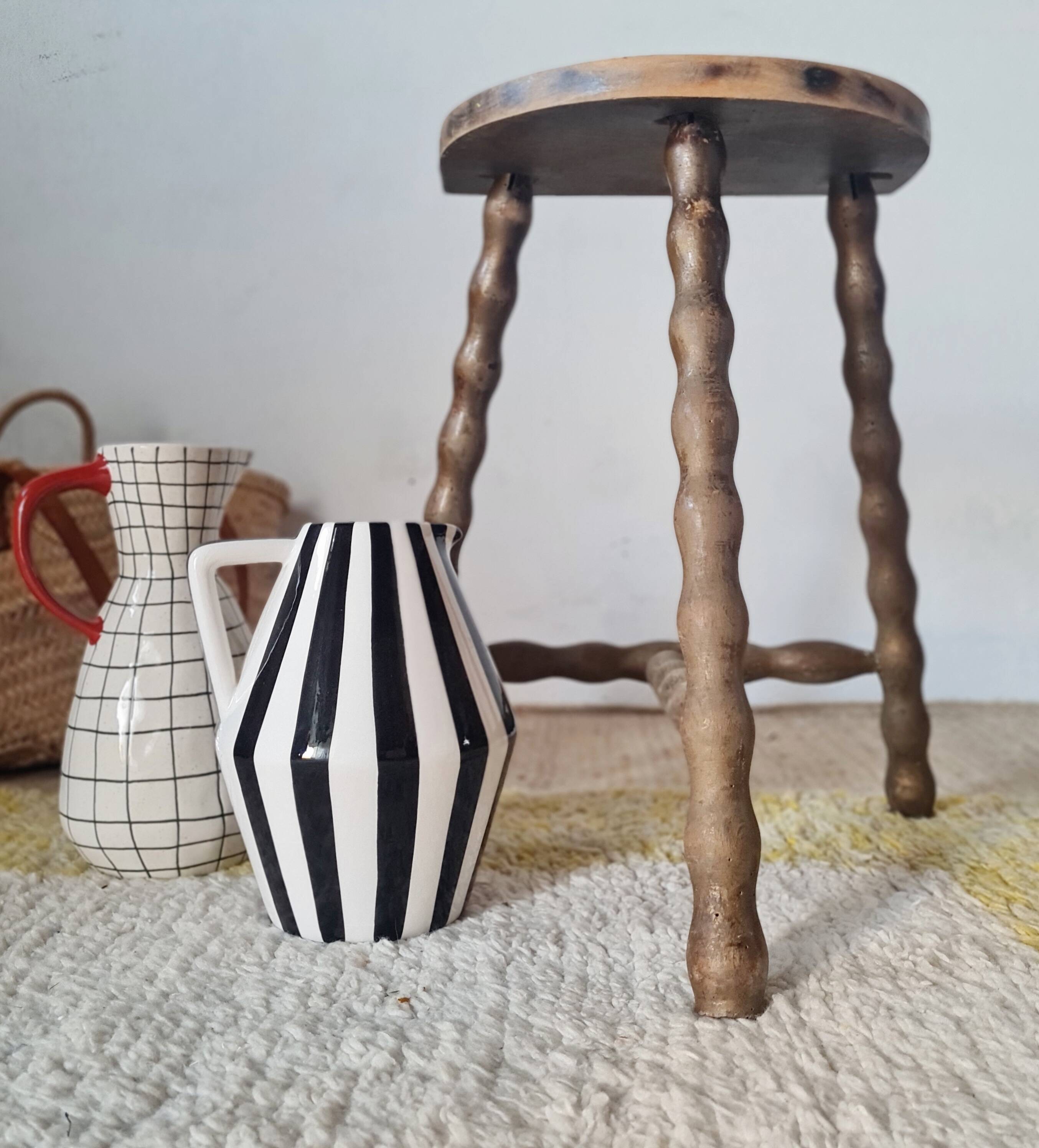 Antique wooden tripod stool - turned legs