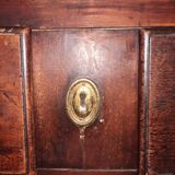 Eighteenth-century walnut chest of drawers