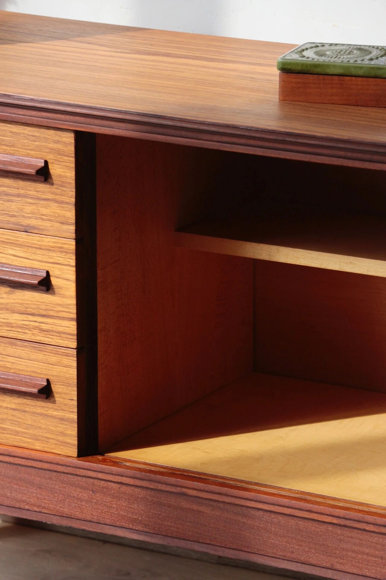 Scandinavian teak enfilade White & Newton | Vintage design from the 1960s