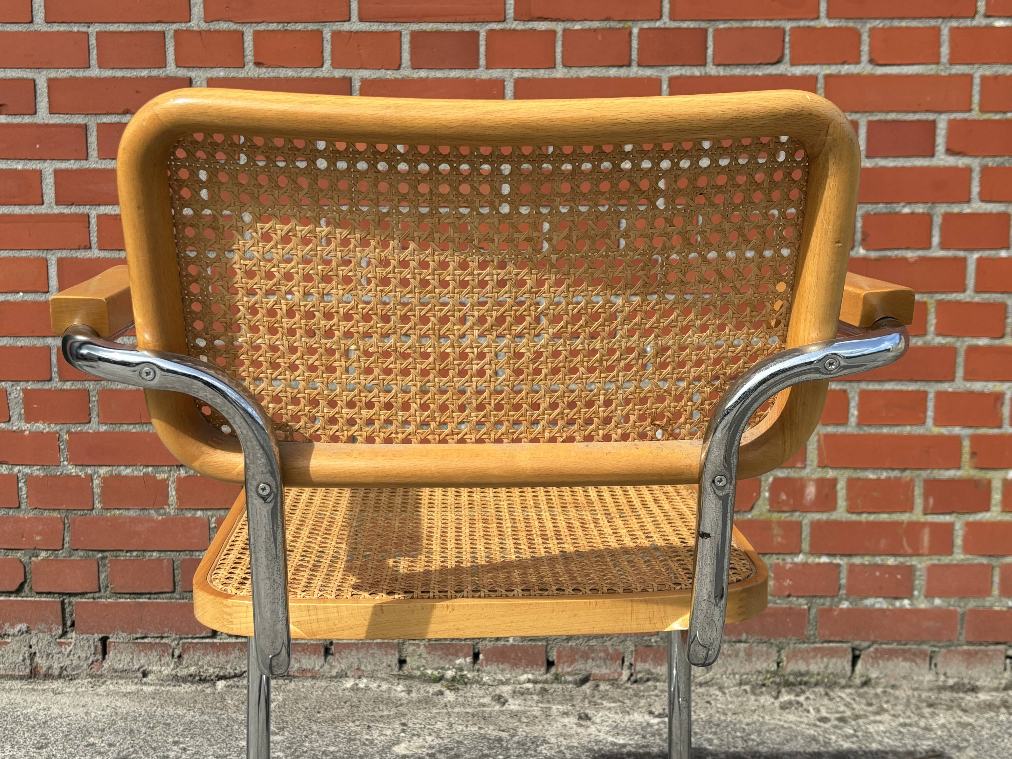 Set of 4 Cesca chairs model B64 with armrests Cesca Marcel breuer design