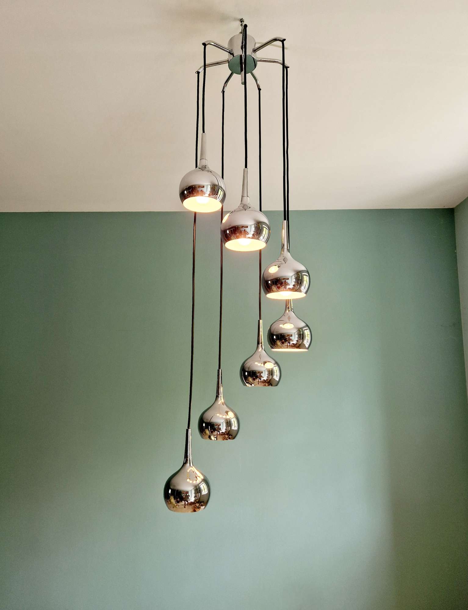 Large chrome metal cascade chandelier, design by Hans-Agne Jakobsson, 1960-70.