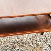 Table d’appoint vintage des années 50 en hêtre chêne et peuplier pieds compas