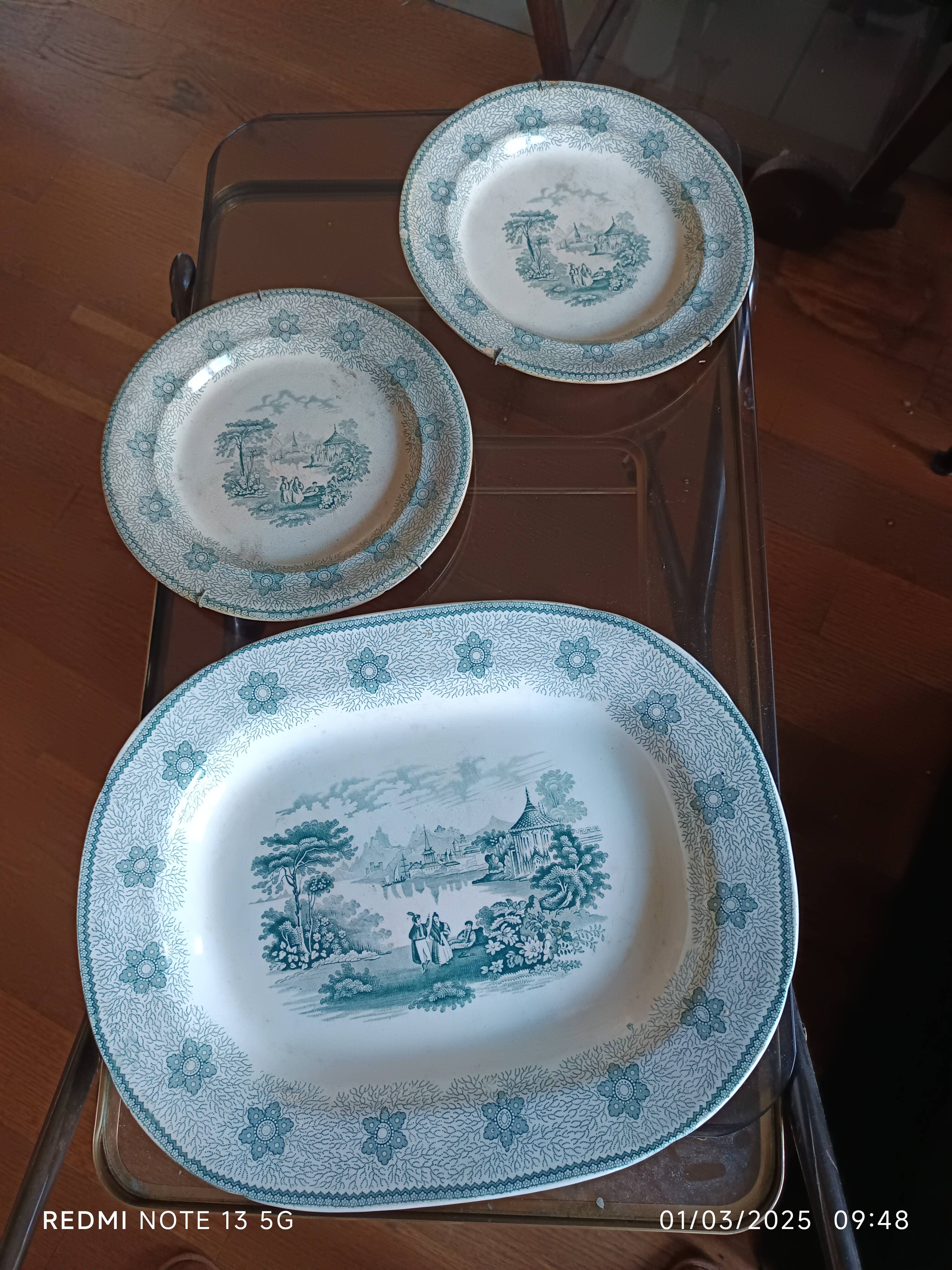 large 19th century earthenware dish and plates with Chinese decor