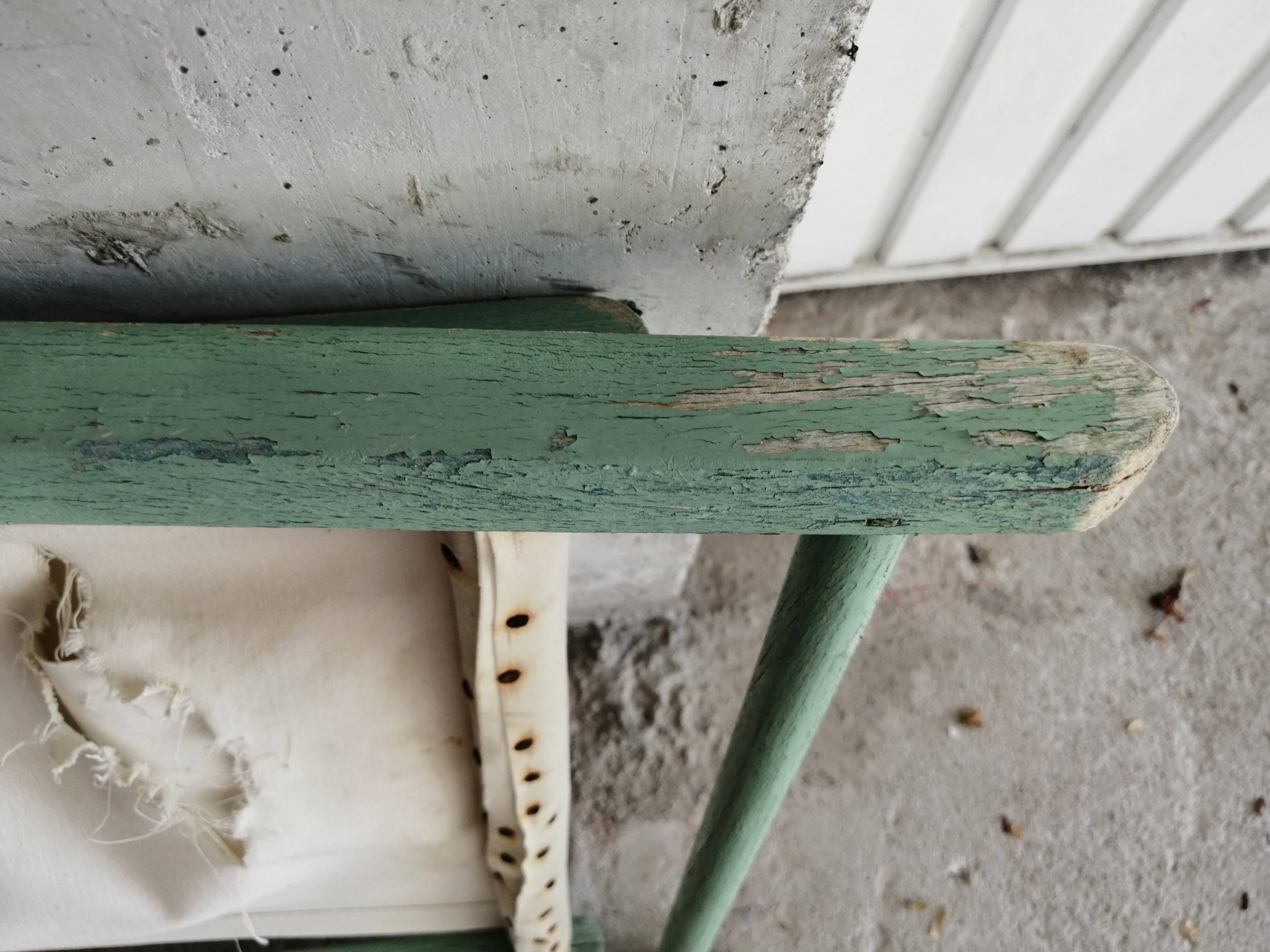 Foldable wooden long chair