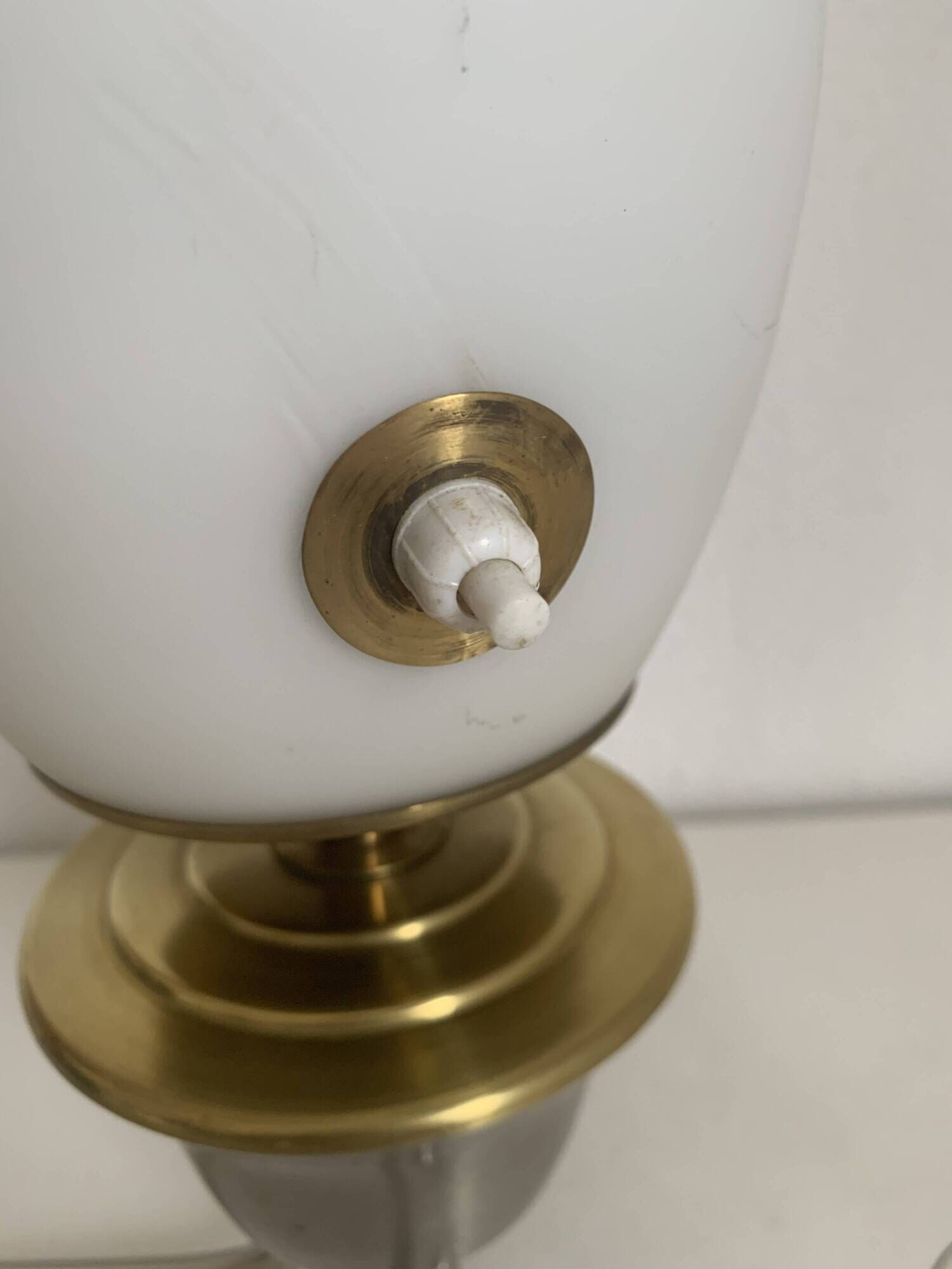 Vintage 1960 tripod opaline lamp mid-century design - 34 cm