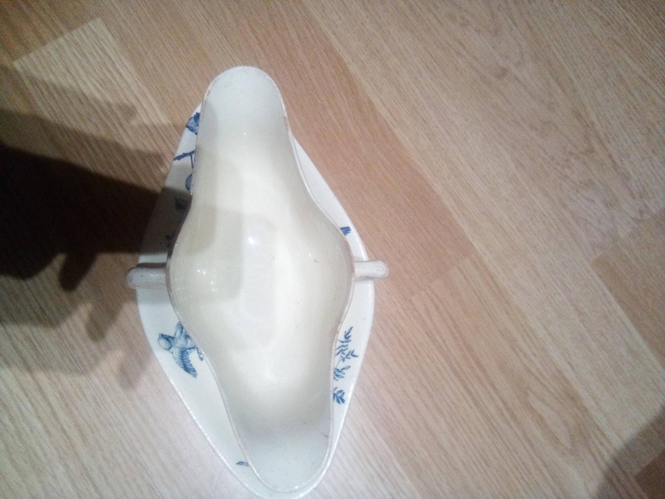 Ironware sauce boat from the beginning of the 20th century