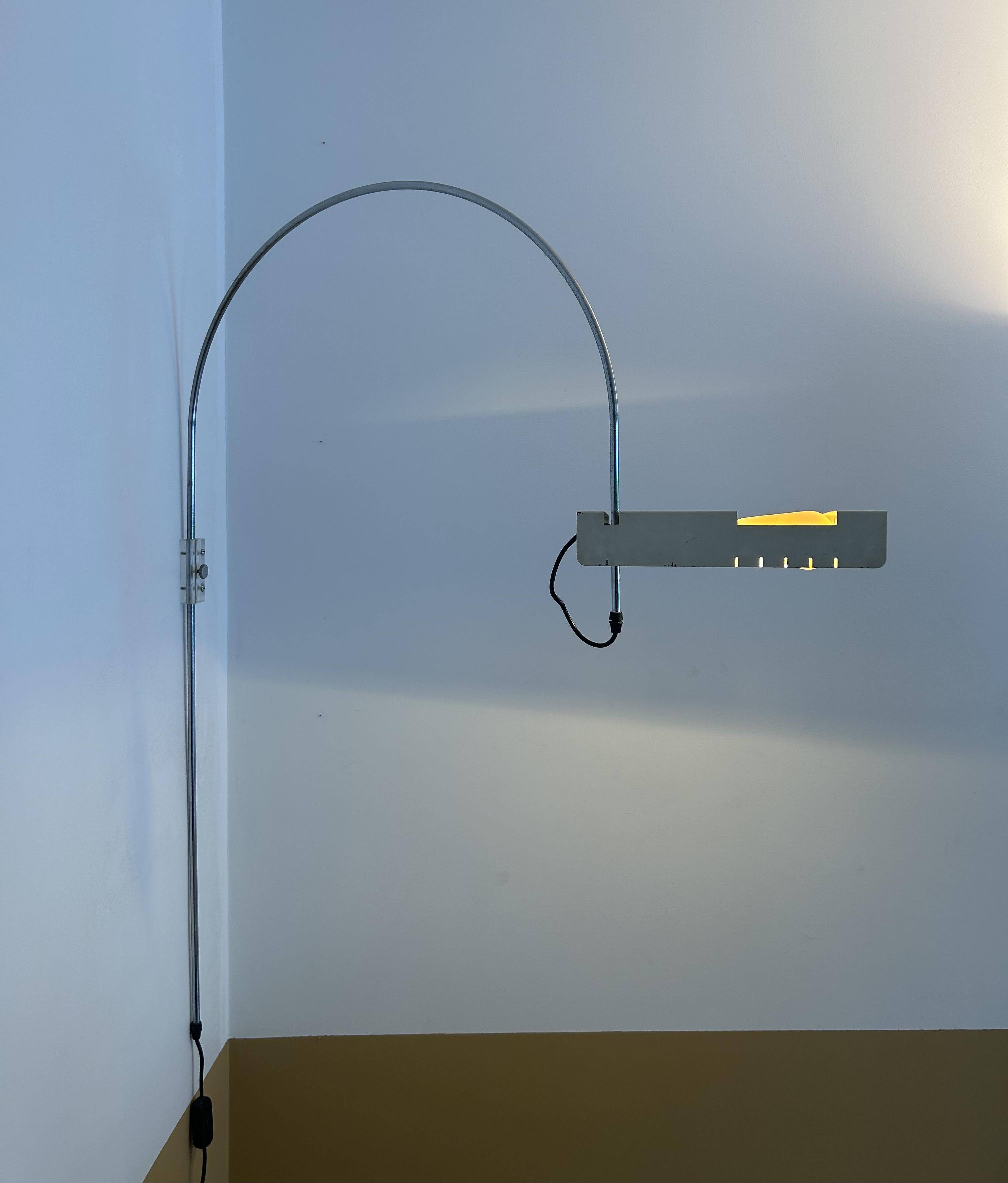 Vintage adjustable wall light, chrome and white lacquered metal, Italy 1970