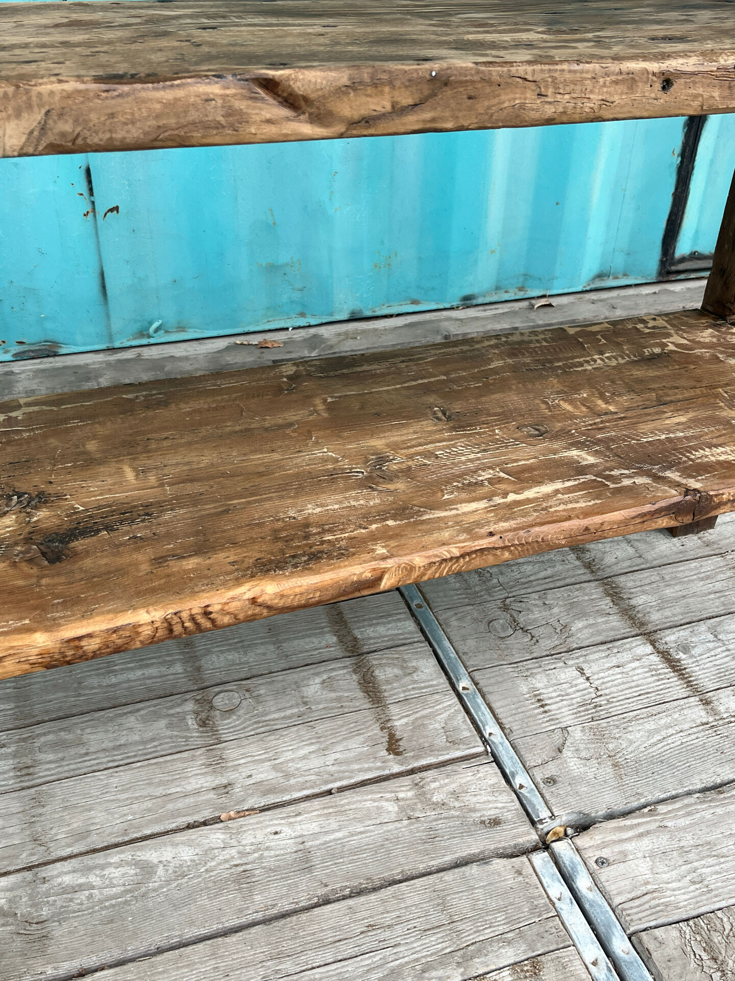 Old established /console