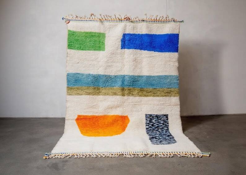 Beni Ouraine handwoven rug, traditional style, size 150 x 250 cm