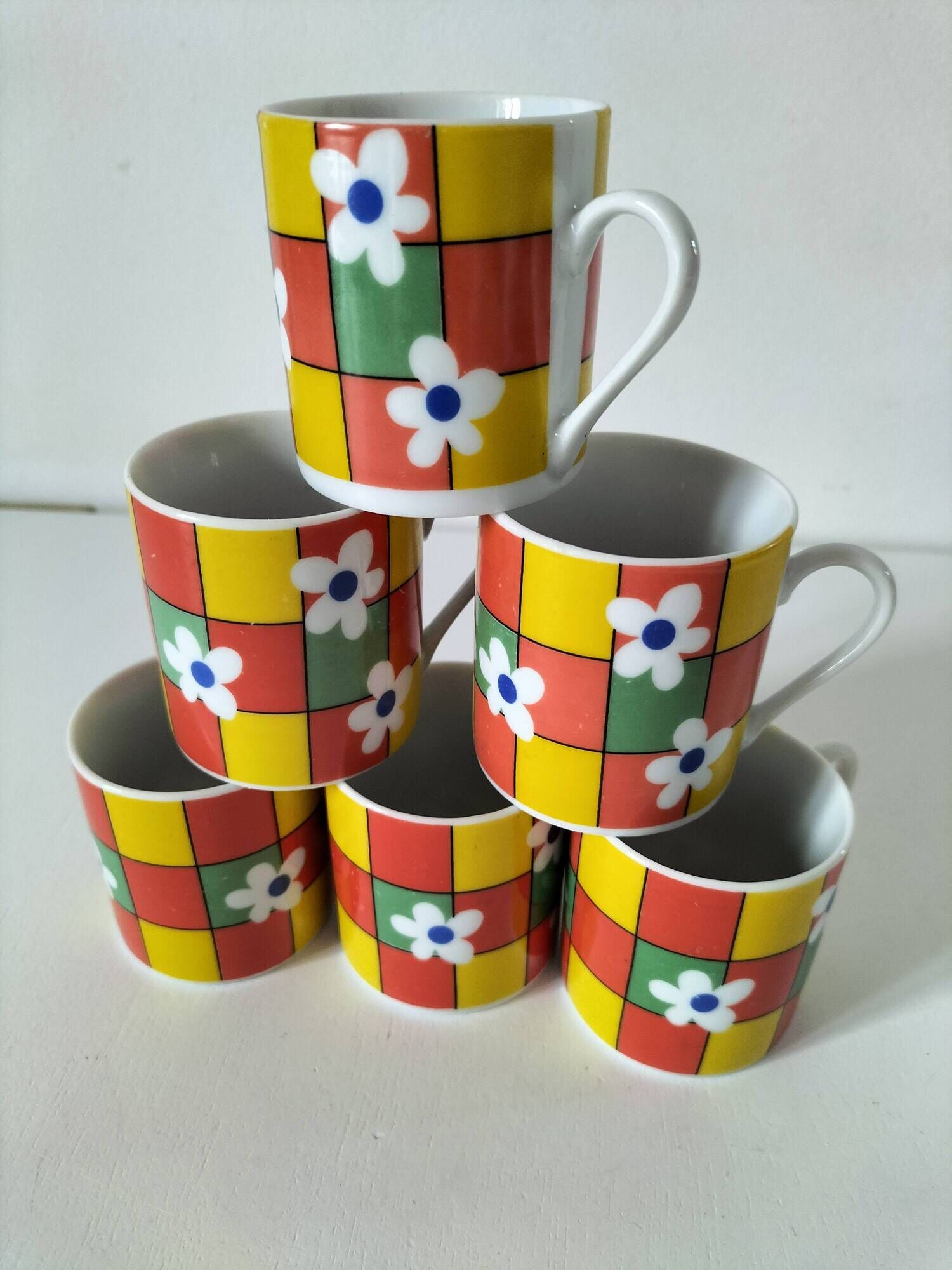 6 espresso cups decor Pop Flower power