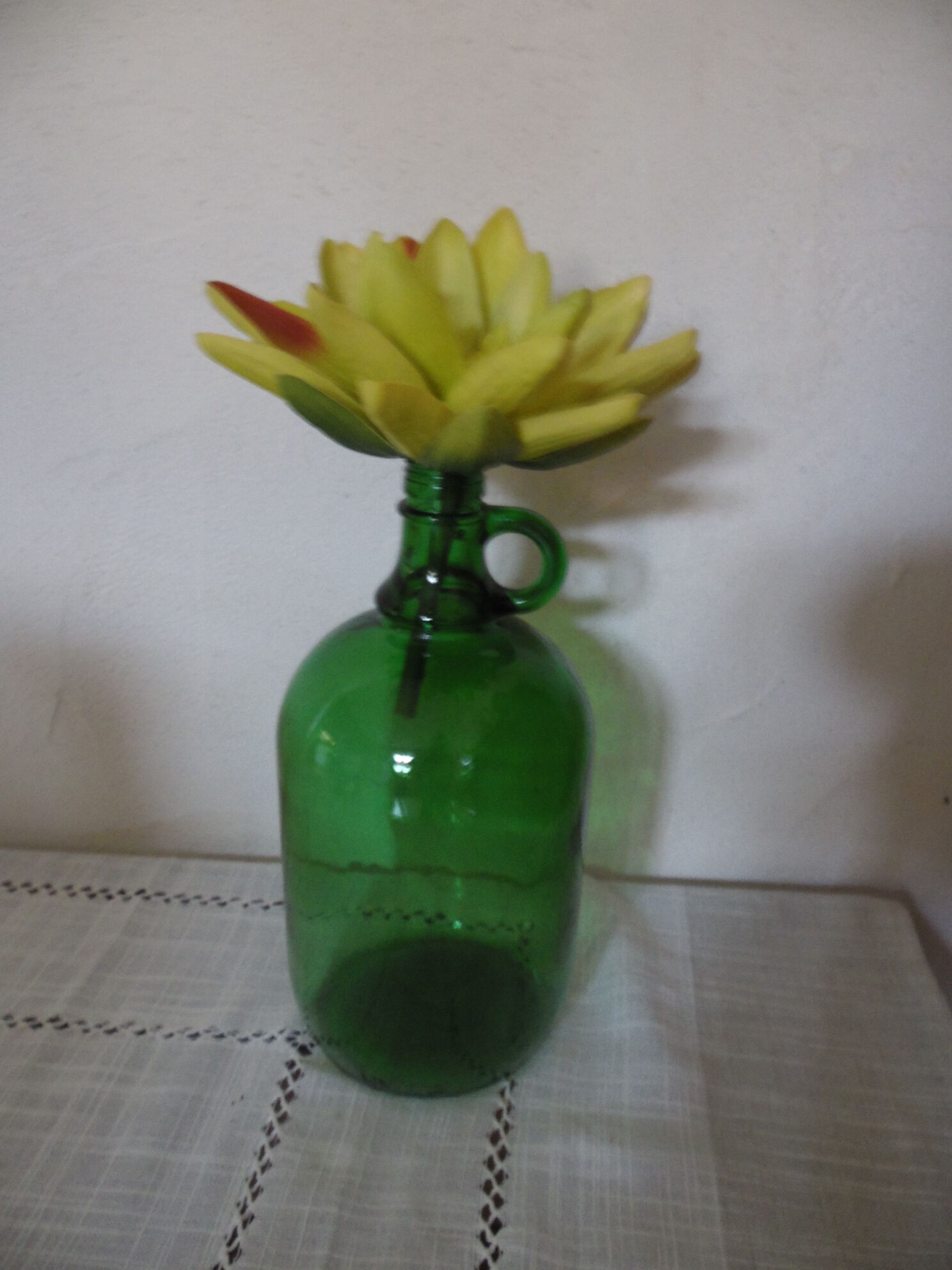 Cylinder glass handle a transparent color dark green
