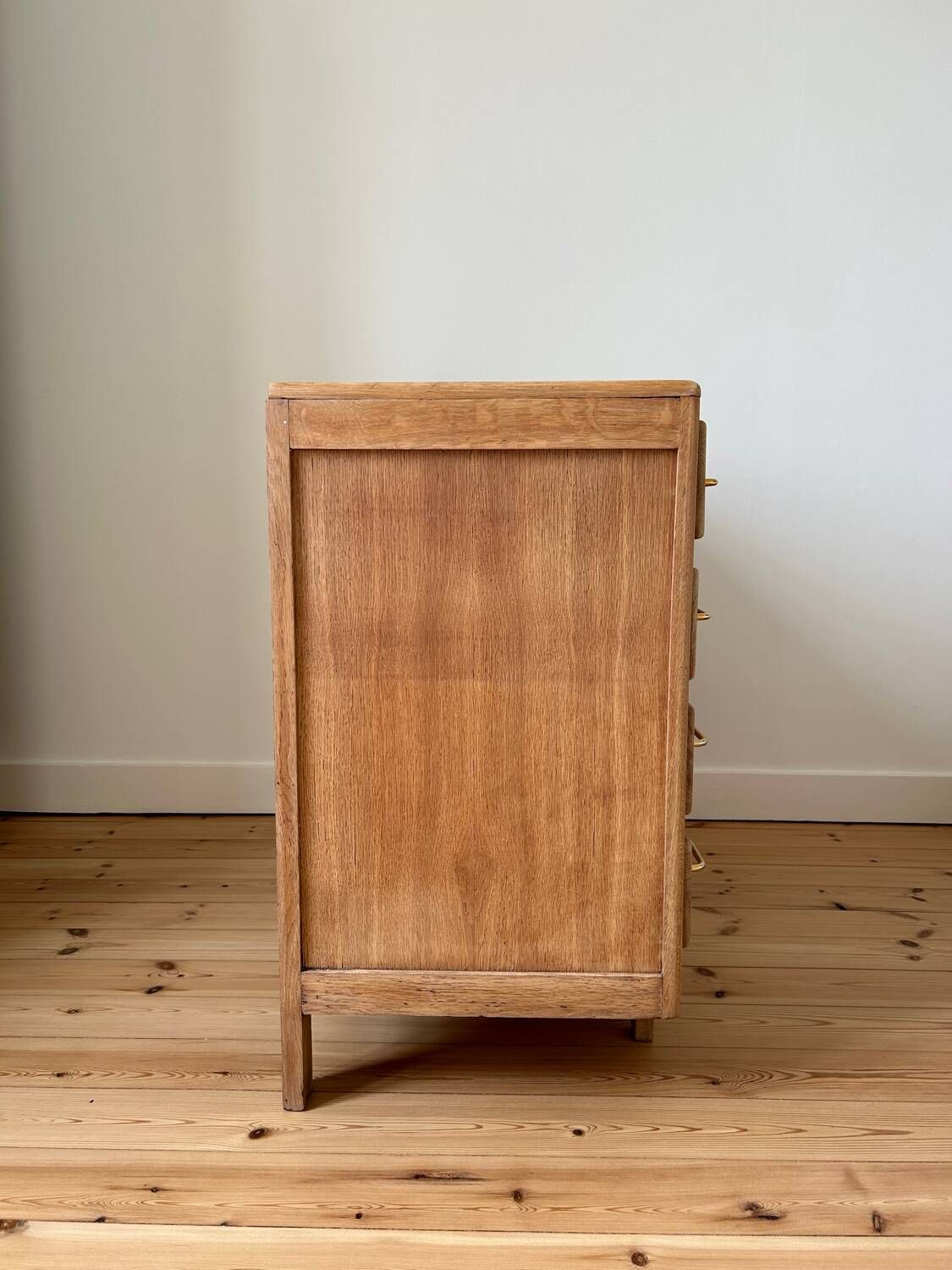 Commode vintage en chêne brut (rénovée)