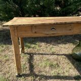 Farm table