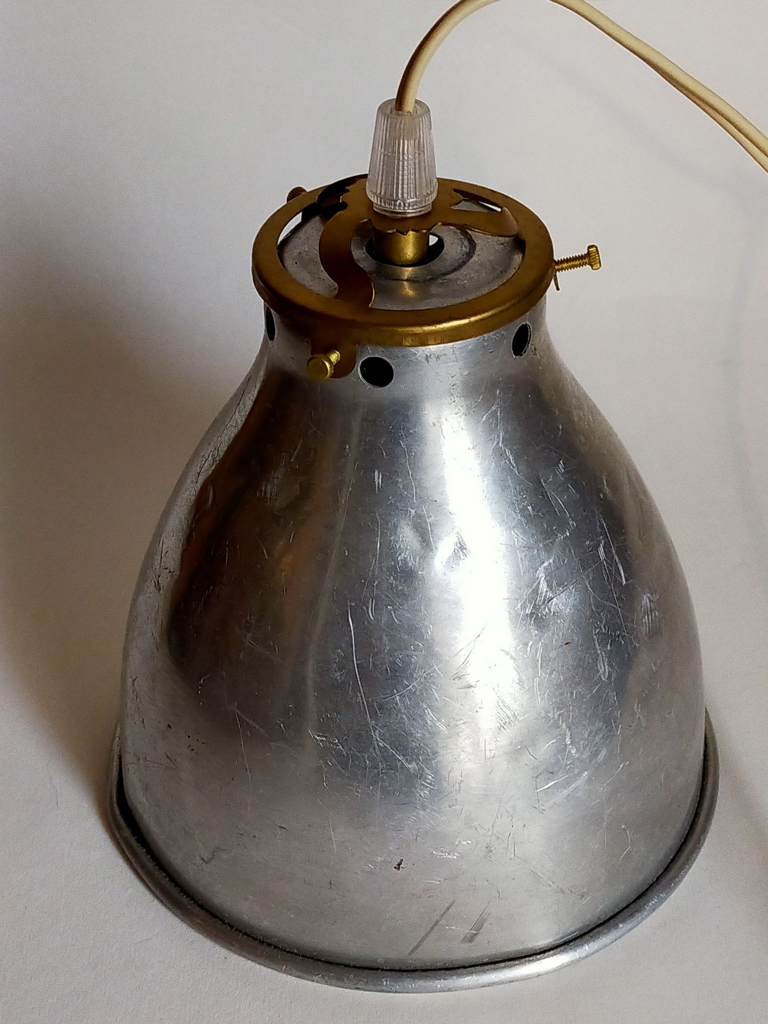 Suspension lampshade bell in vintage aluminum