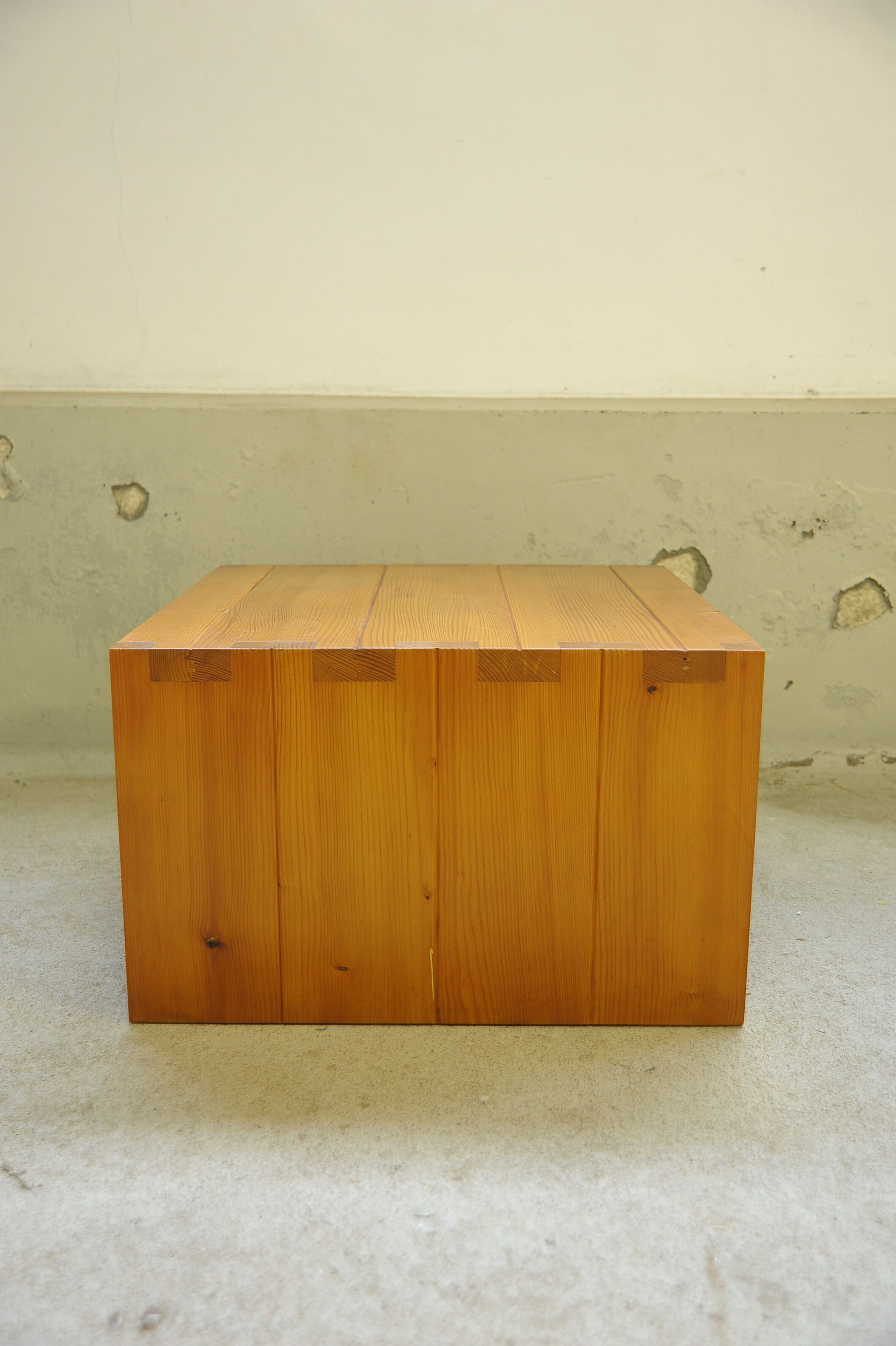 Maison Regain solid pine coffee table 70