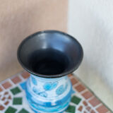 Vase bleu raku à tendance scandinave