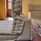 Mah Jong sofa by Roche Bobois in beige by Hans Hopfer, set of 7 modules.