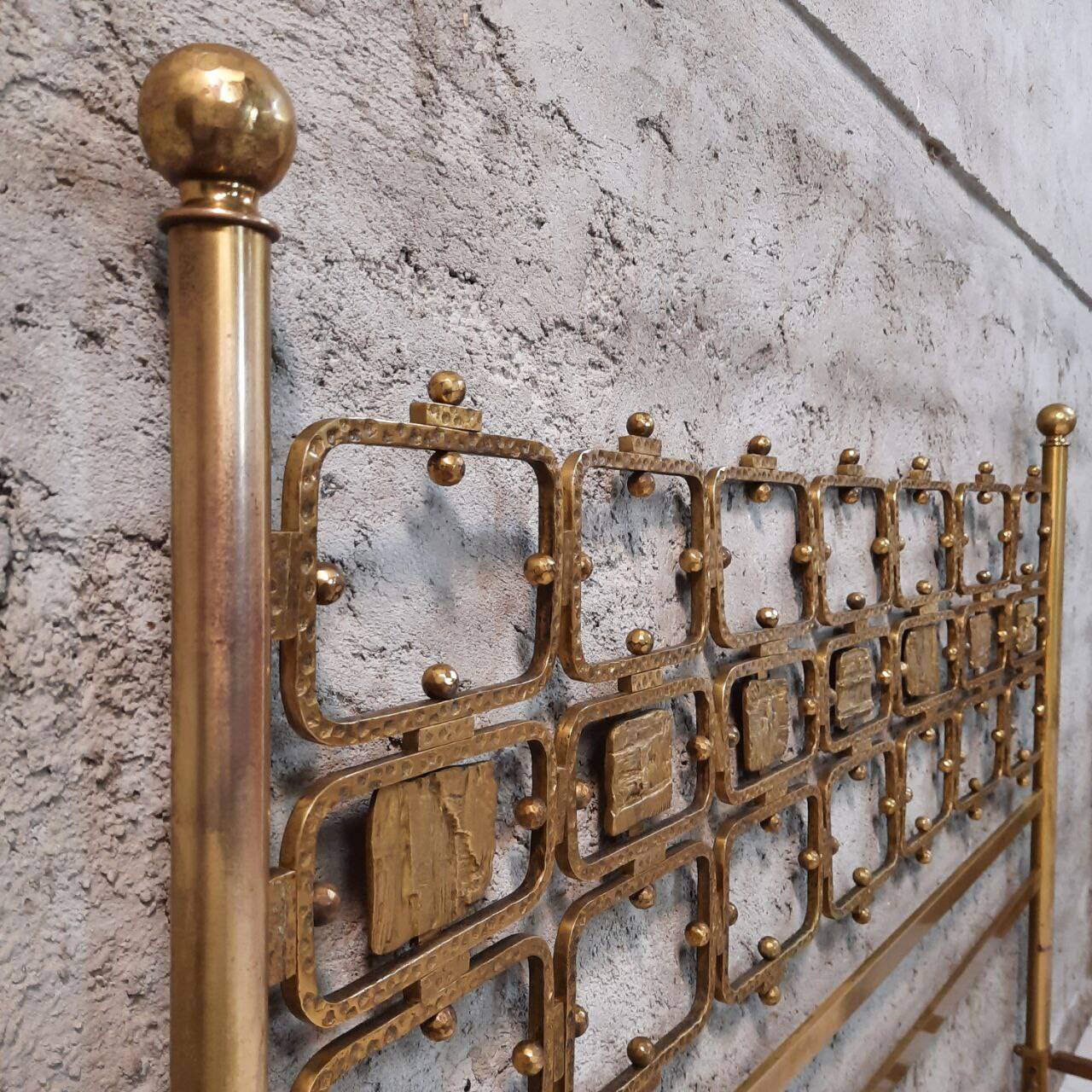 60s/70s bed design Luciano Frigerio in gilded brass