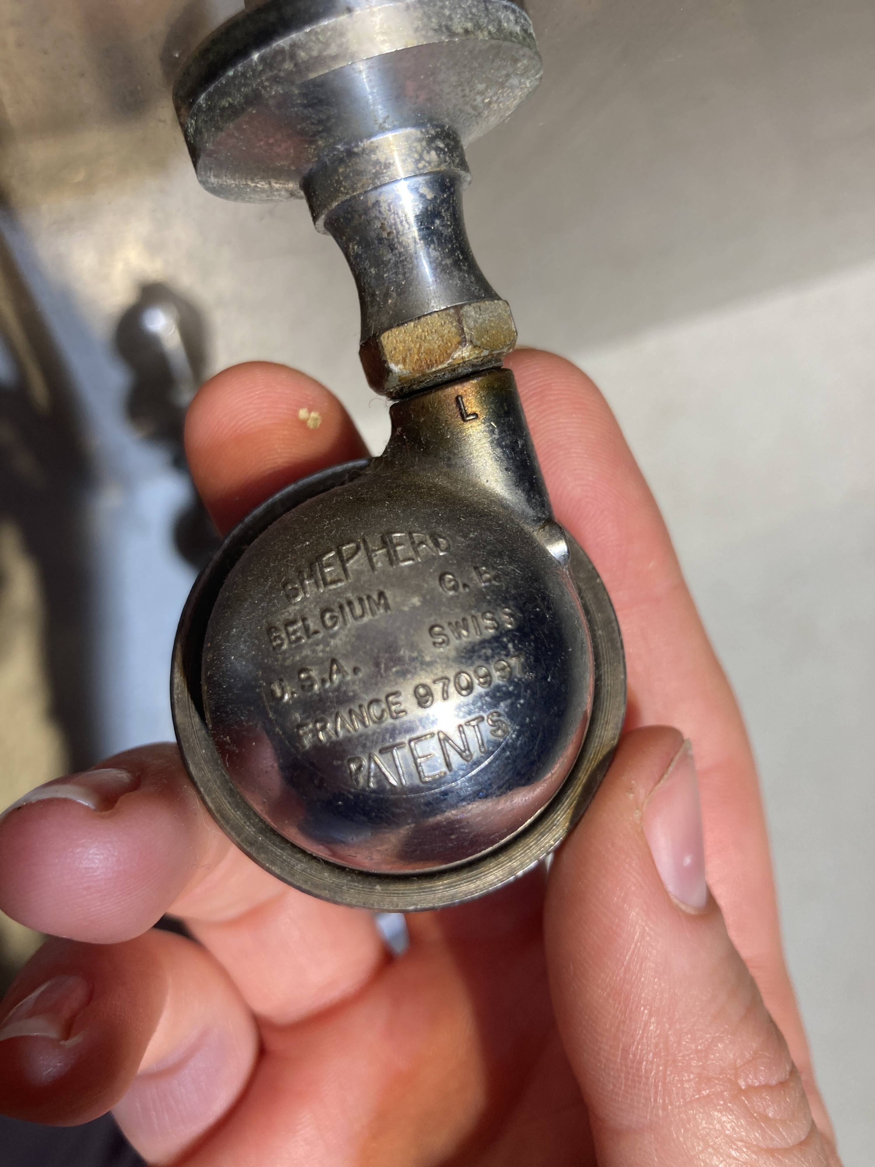 SHEPHERD PATENTS brand plexiglass vinyl rack