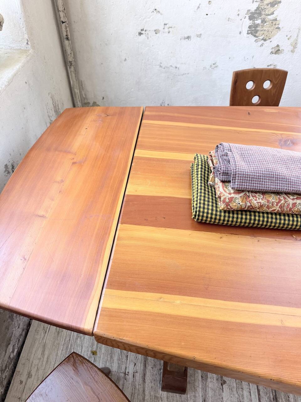 Mountain furniture set with table and 8 chairs Malmvall.
