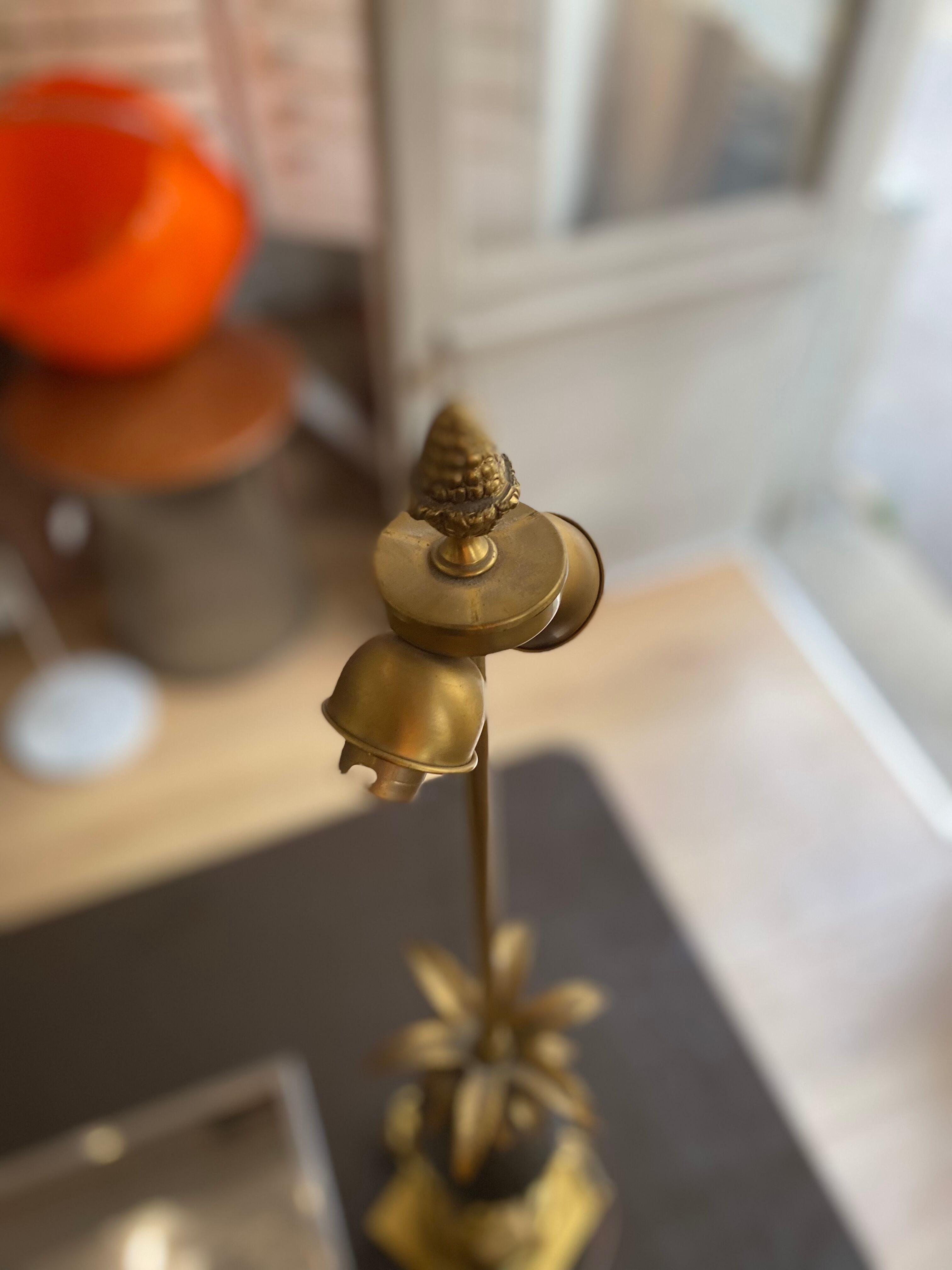 Palm lamp brass