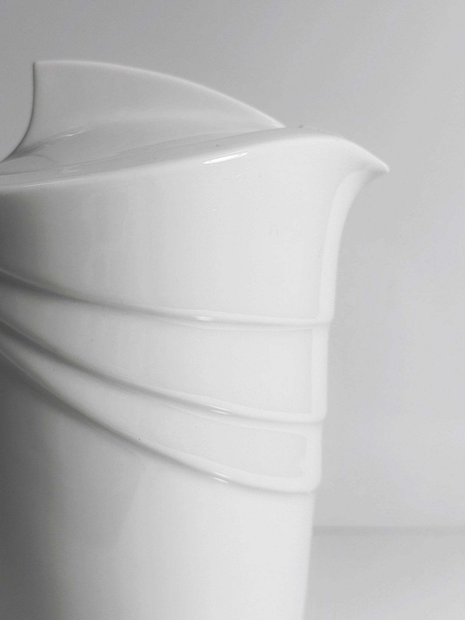 Pichet en porcelaine Art Déco - Années 80