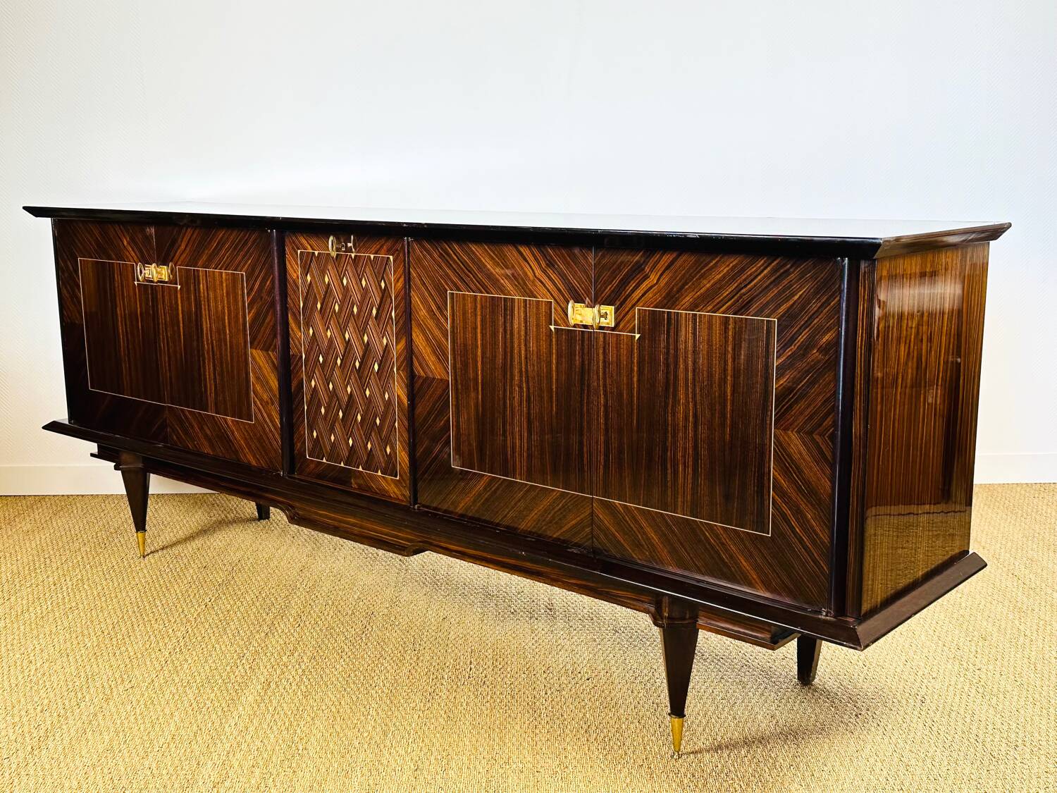 Art Deco buffet in Macassar ebony, 1940.