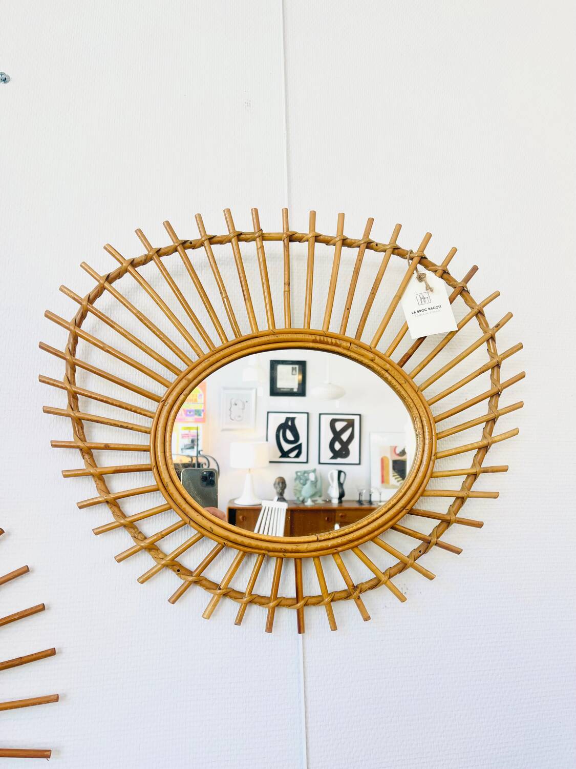 Vintage sun mirror in rattan – 60s/70s