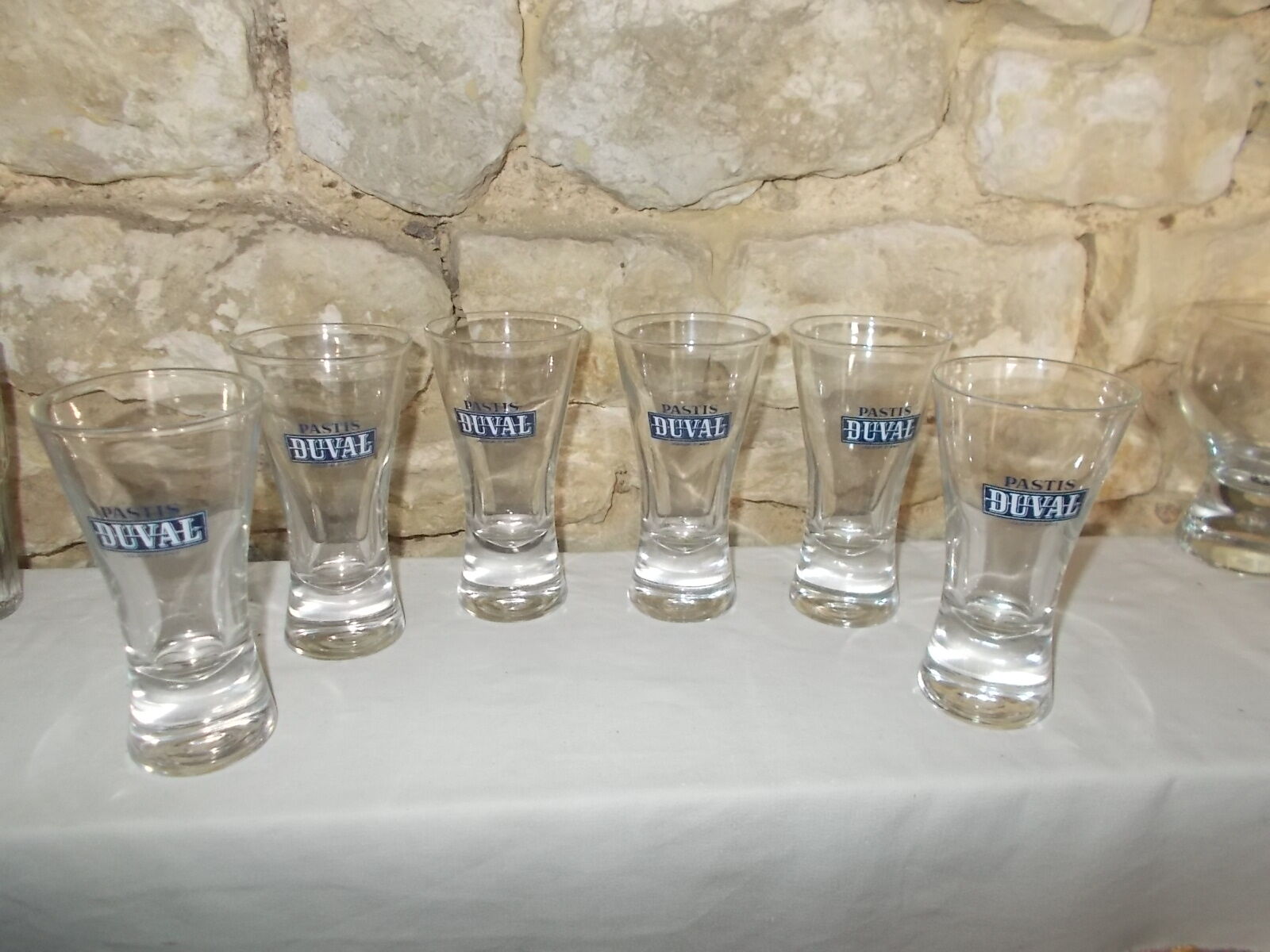 Lot 6 glasses pastis duval bistro advertising