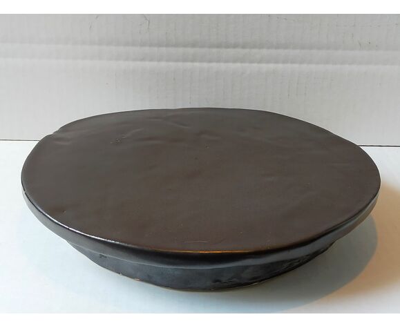 Potter's trivia with vintage matte black enamel 70s
