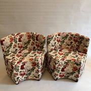 Vintage floral graphic armchair