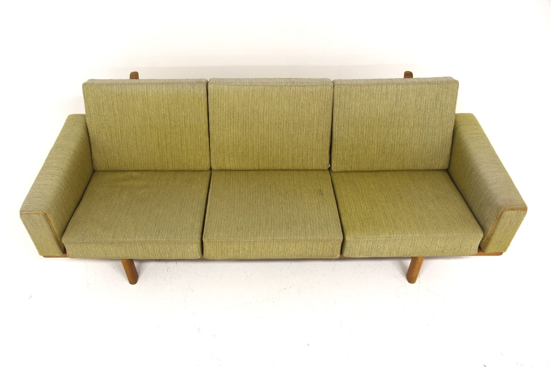 Scandinavian canapé "GE-236", Hans J. Wegner, Getama, Denmark, 1960