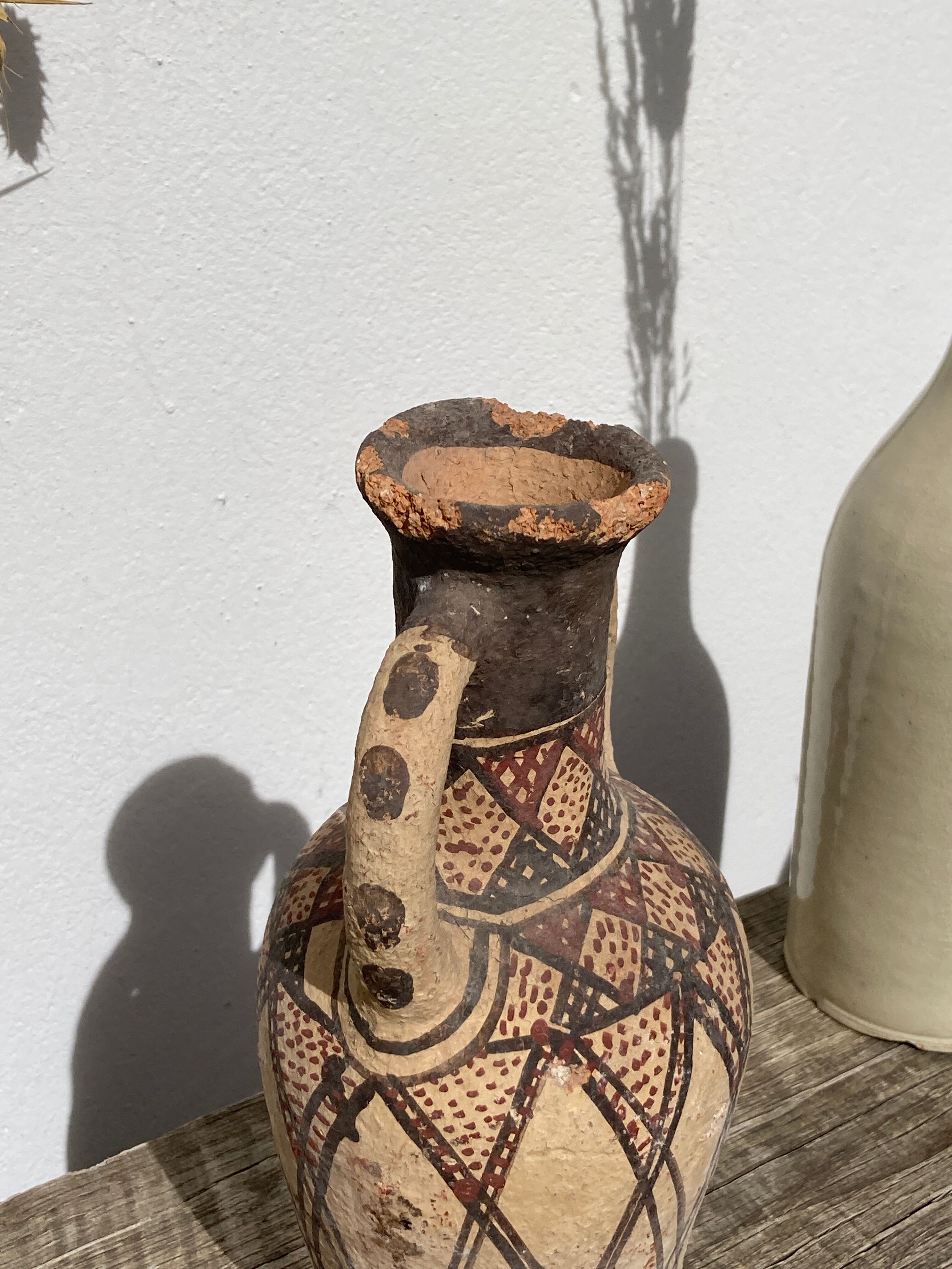 Berber water jar pottery vase in terracotta from the Rif
