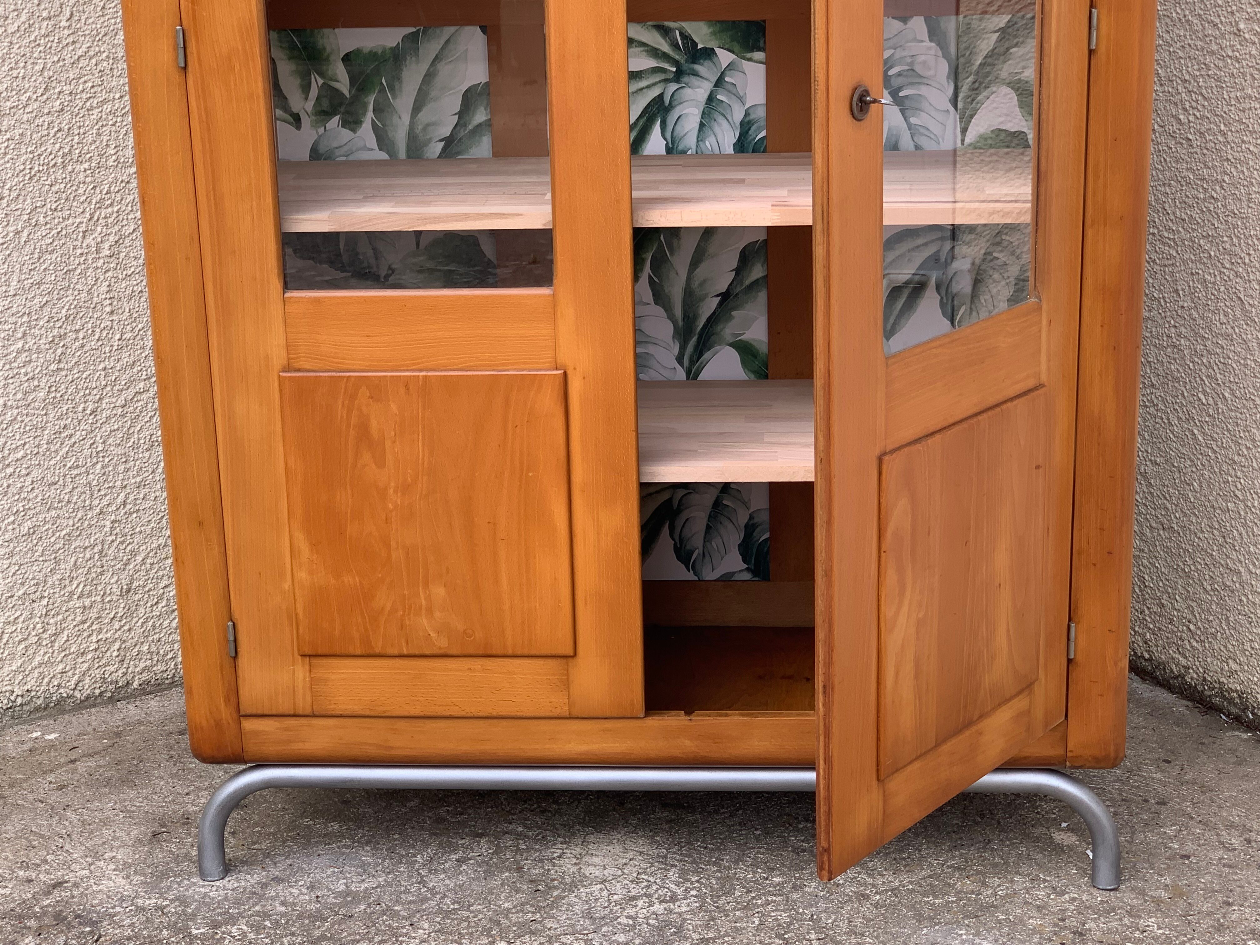 Primary school glass cabinet 1950