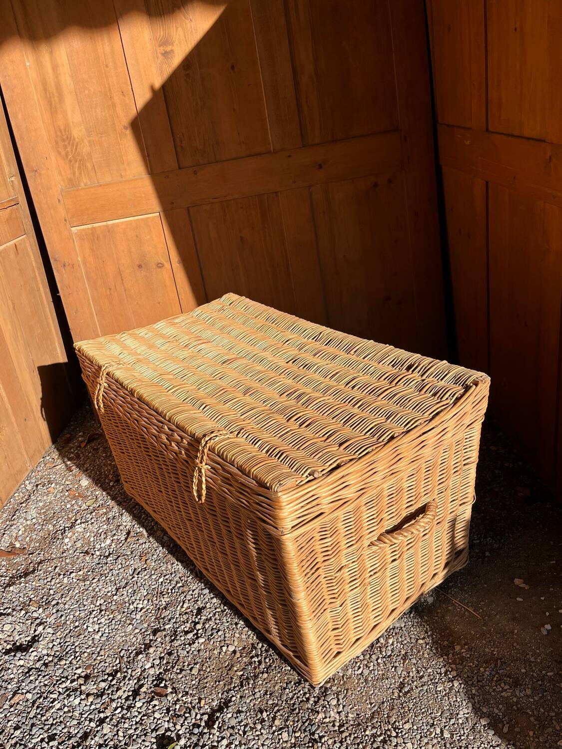 Large vintage wicker trunk 1950
