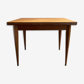 Extendable vintage dining table