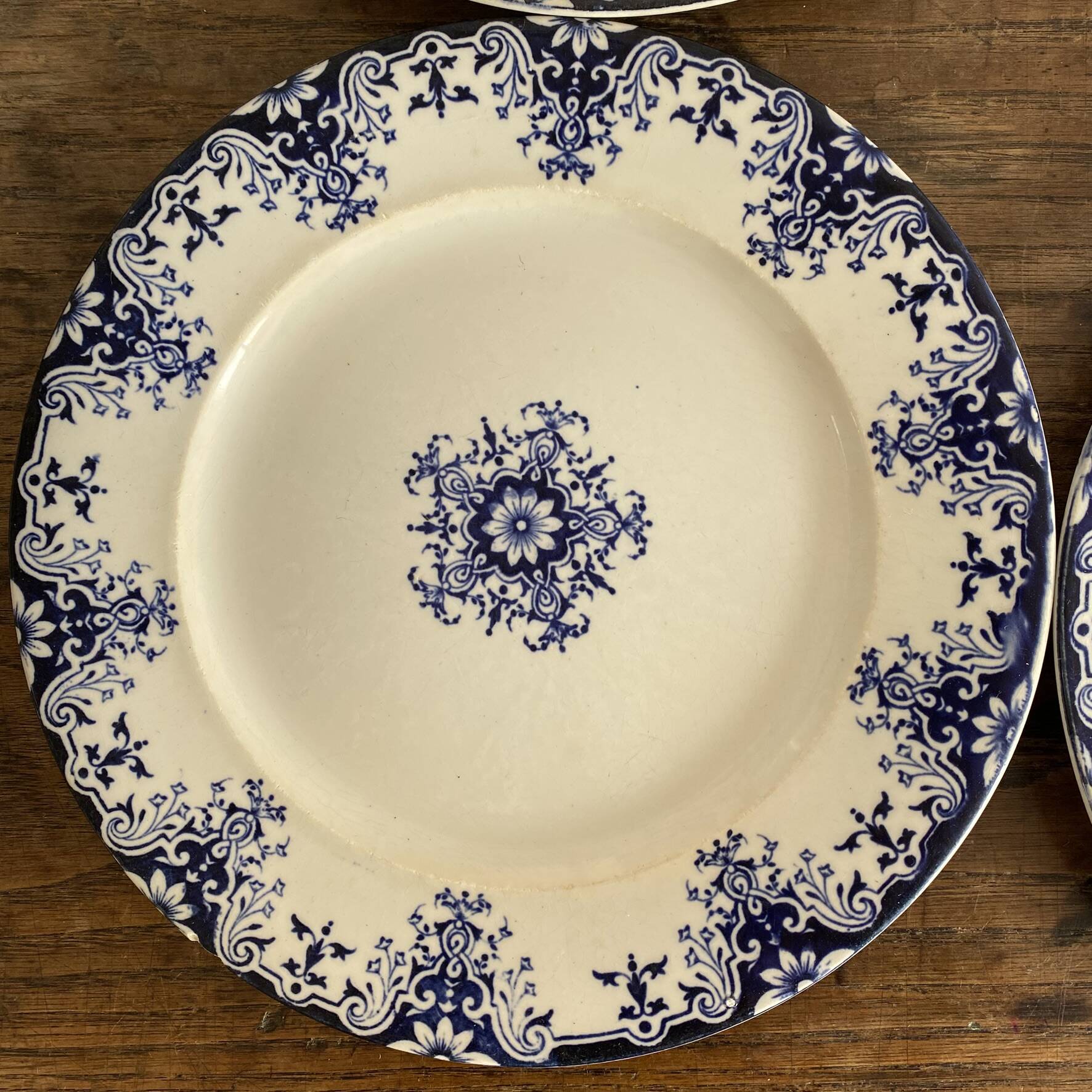Flat ironstone plates "Rouen" Jules Vieillard Bordeaux