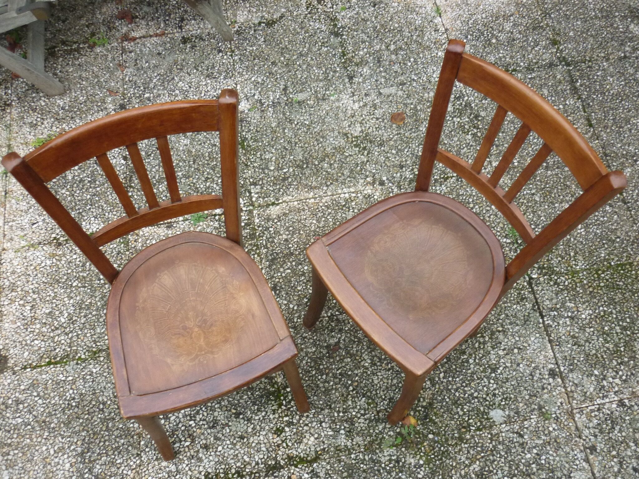 Pairs of chairs Bistro silkscreened